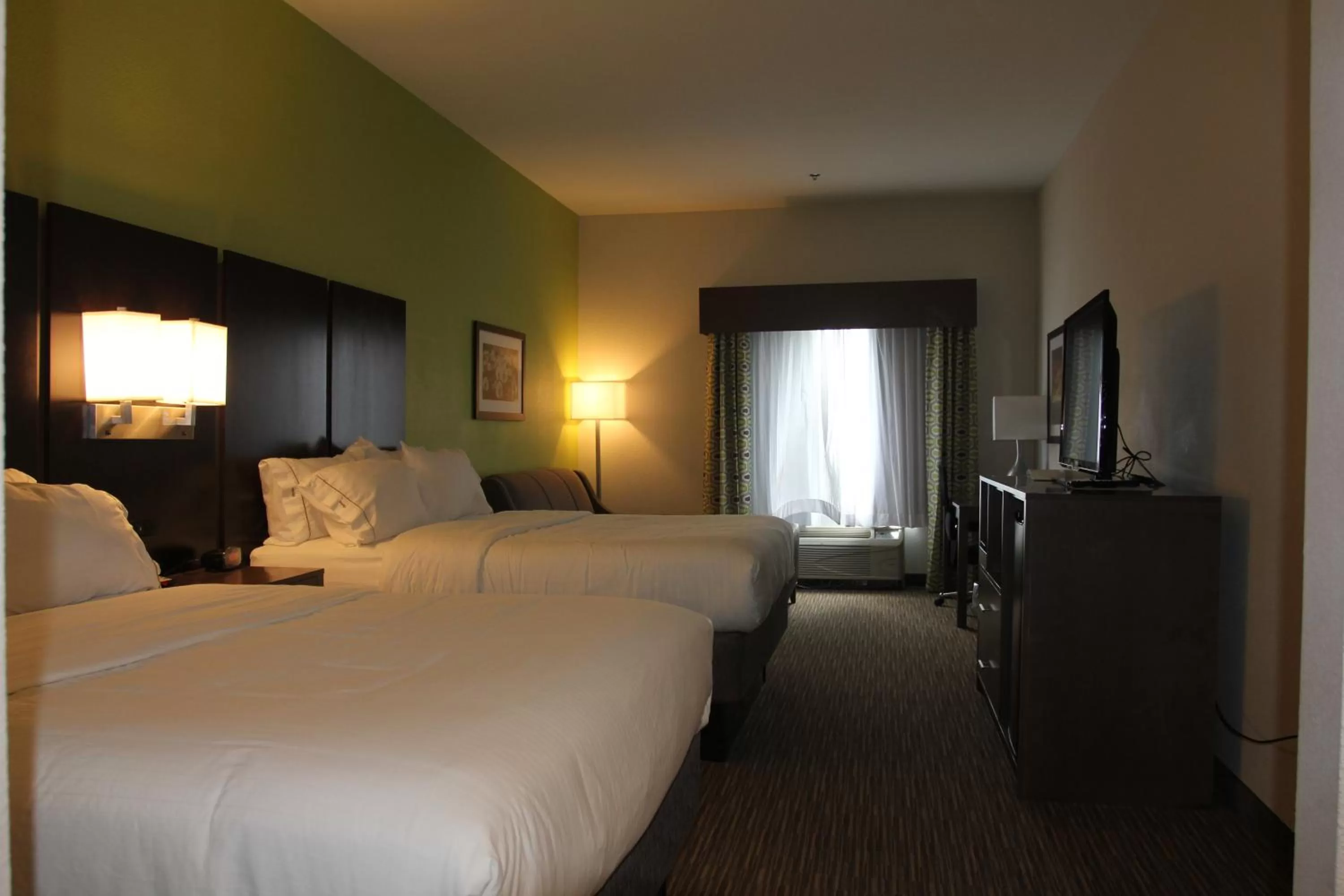 Bedroom, Bed in Holiday Inn Express & Suites Sweetwater by IHG