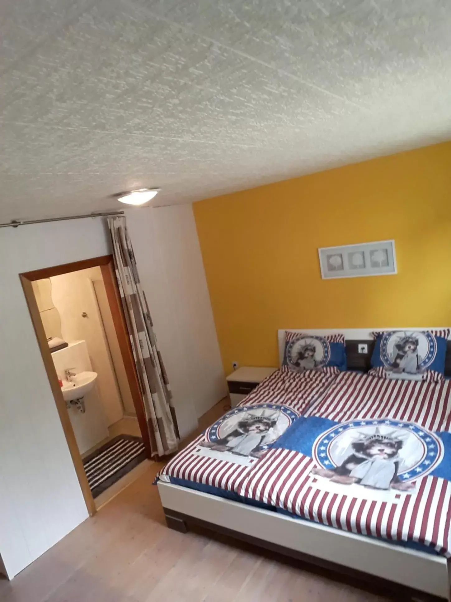 Deluxe Double Room - single occupancy in Sunrise B&B Hellenthal Deluxe Double Room - single occupancy in Sunrise B&B Hellenthal