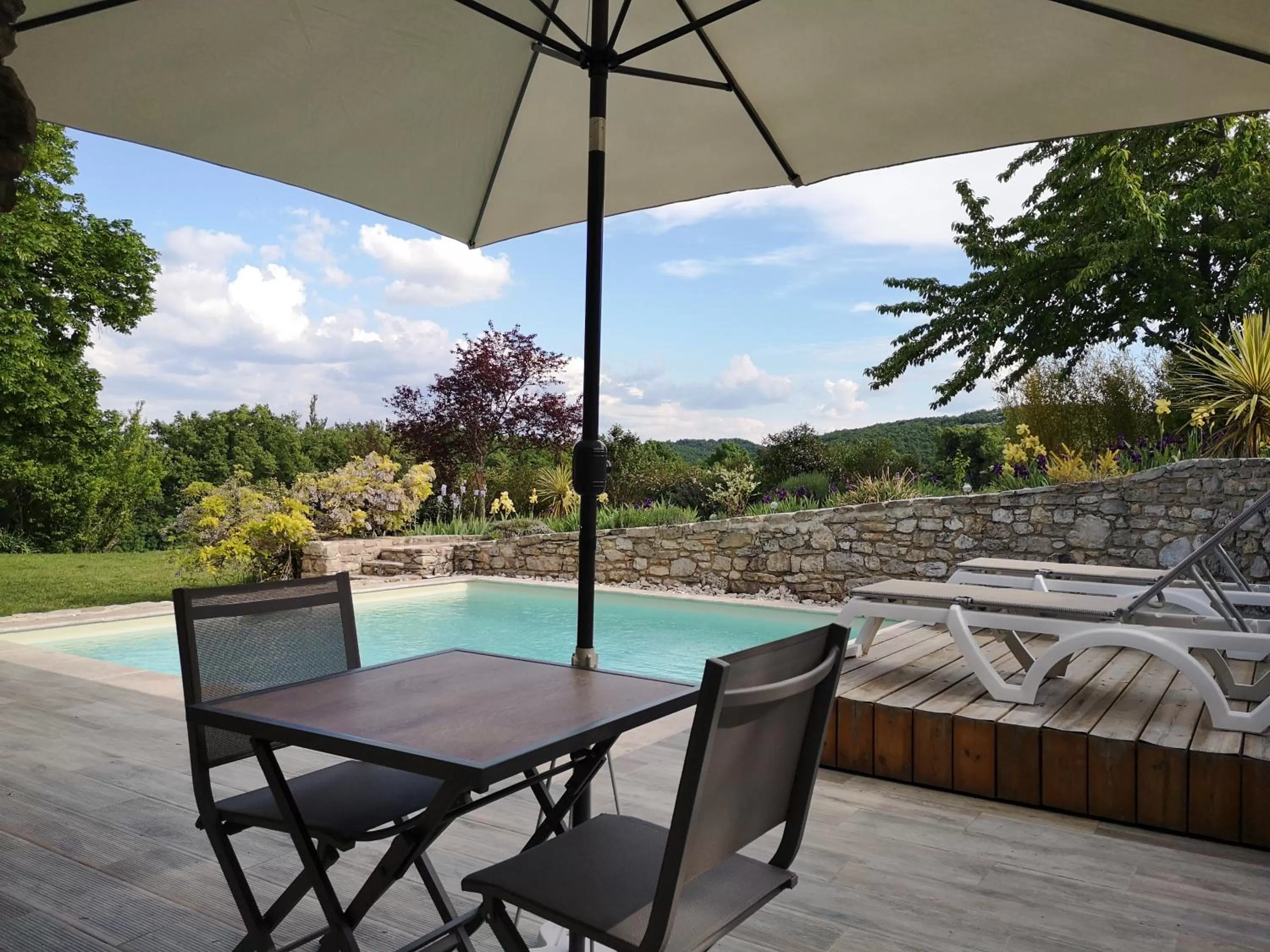 Swimming Pool in Chez Nathalie et Raphaël