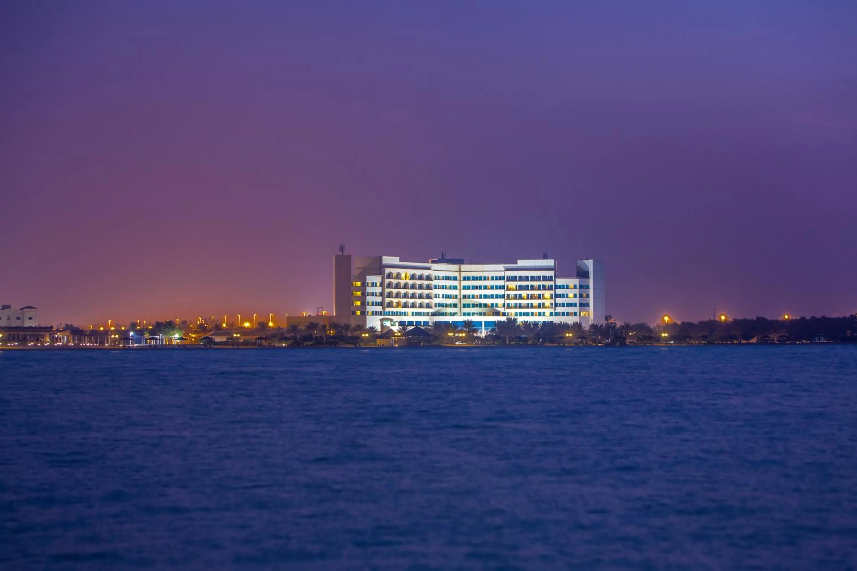 Property building in Danat Jebel Dhanna Resort