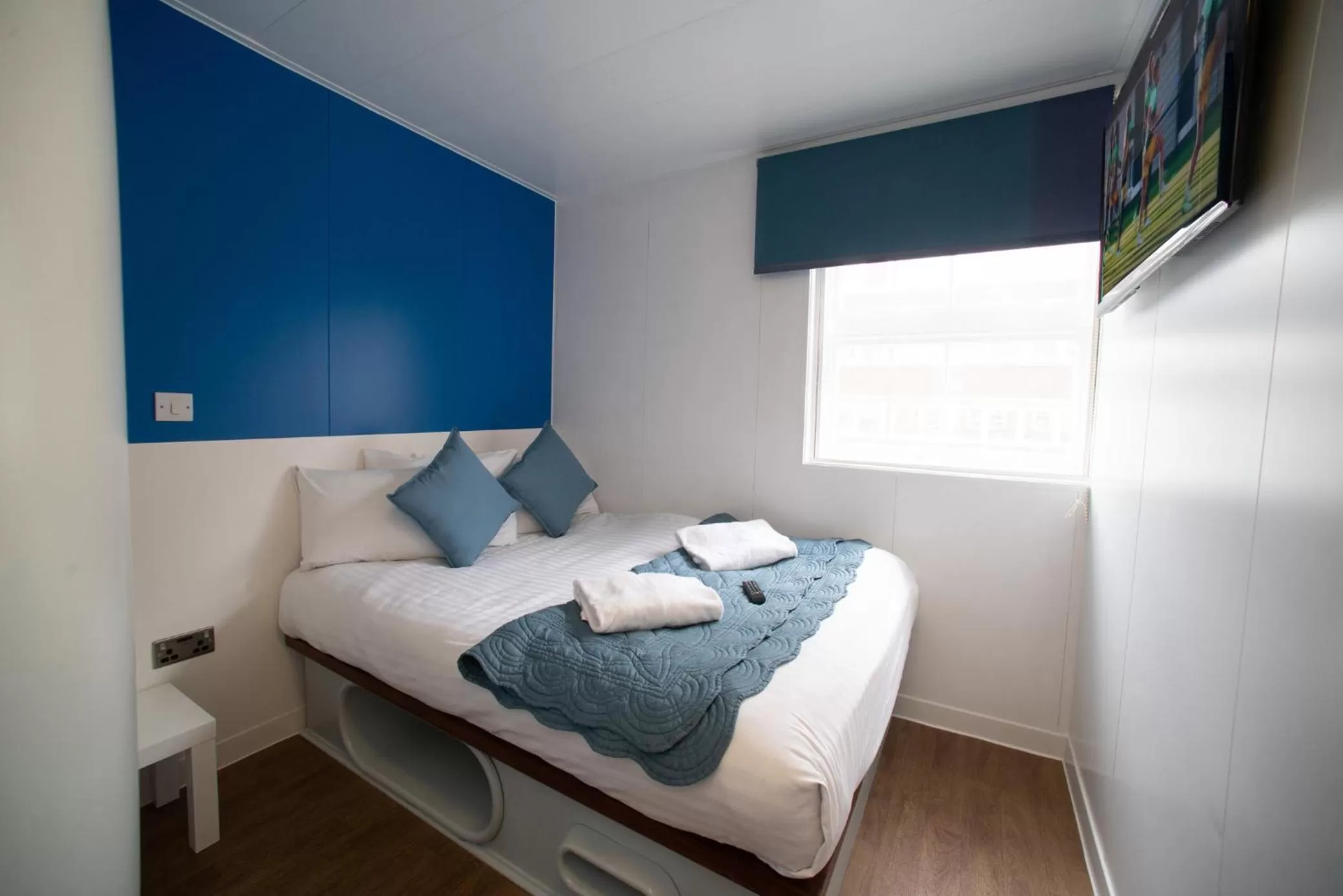 Bedroom, Bed in CiTi Hotel London Luton