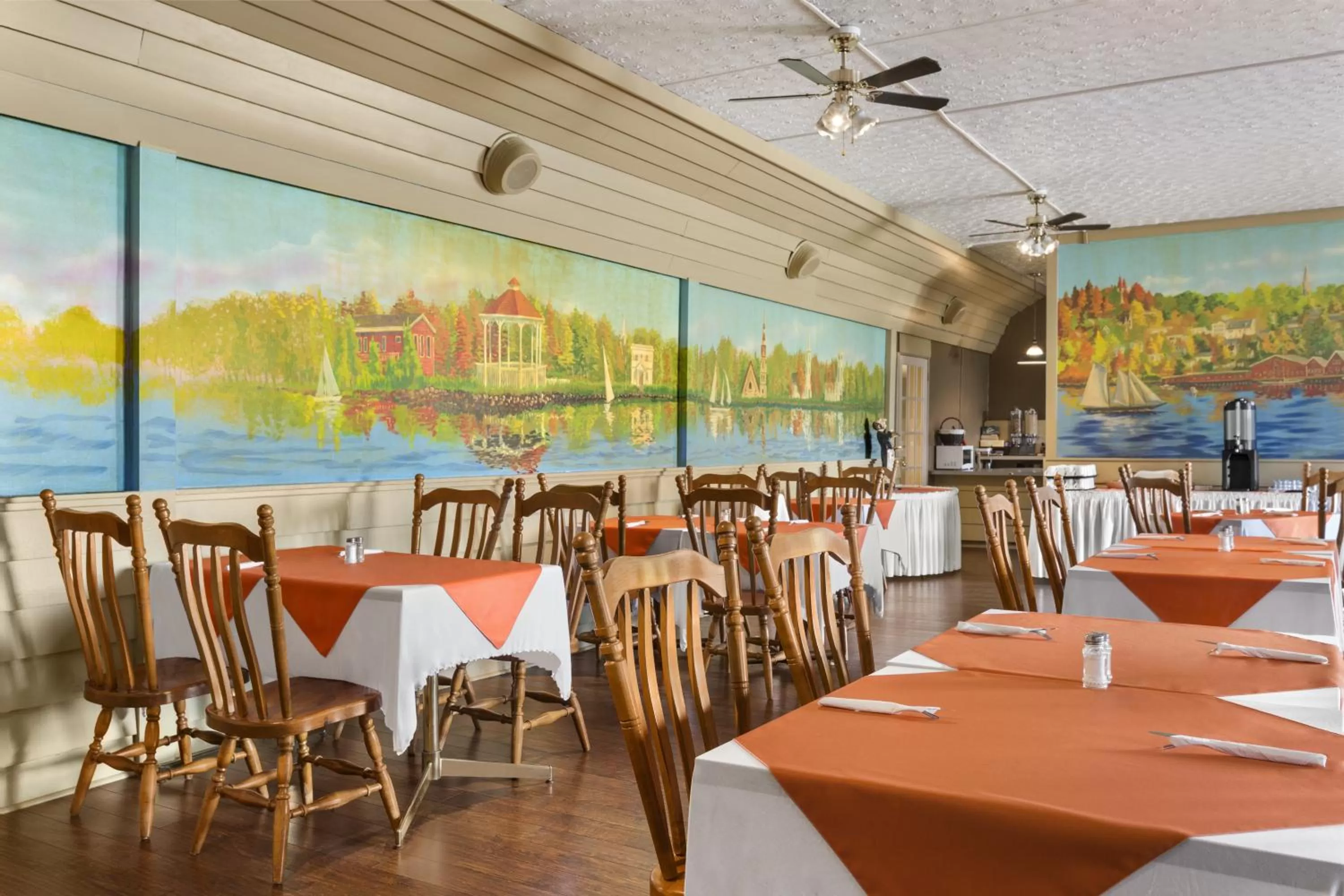 Restaurant/places to eat in Days Inn by Wyndham Bridgewater Conference Center