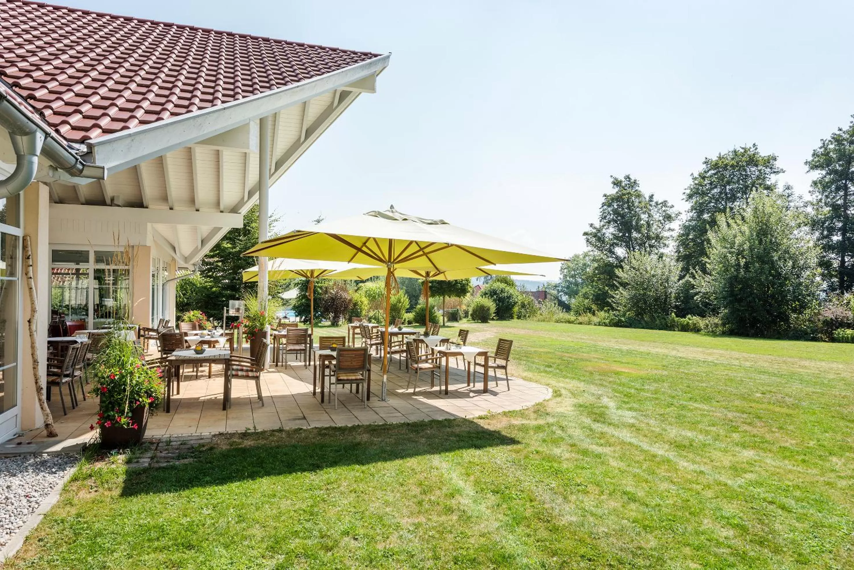 Summer in Best Western Plus Parkhotel Maximilian Ottobeuren