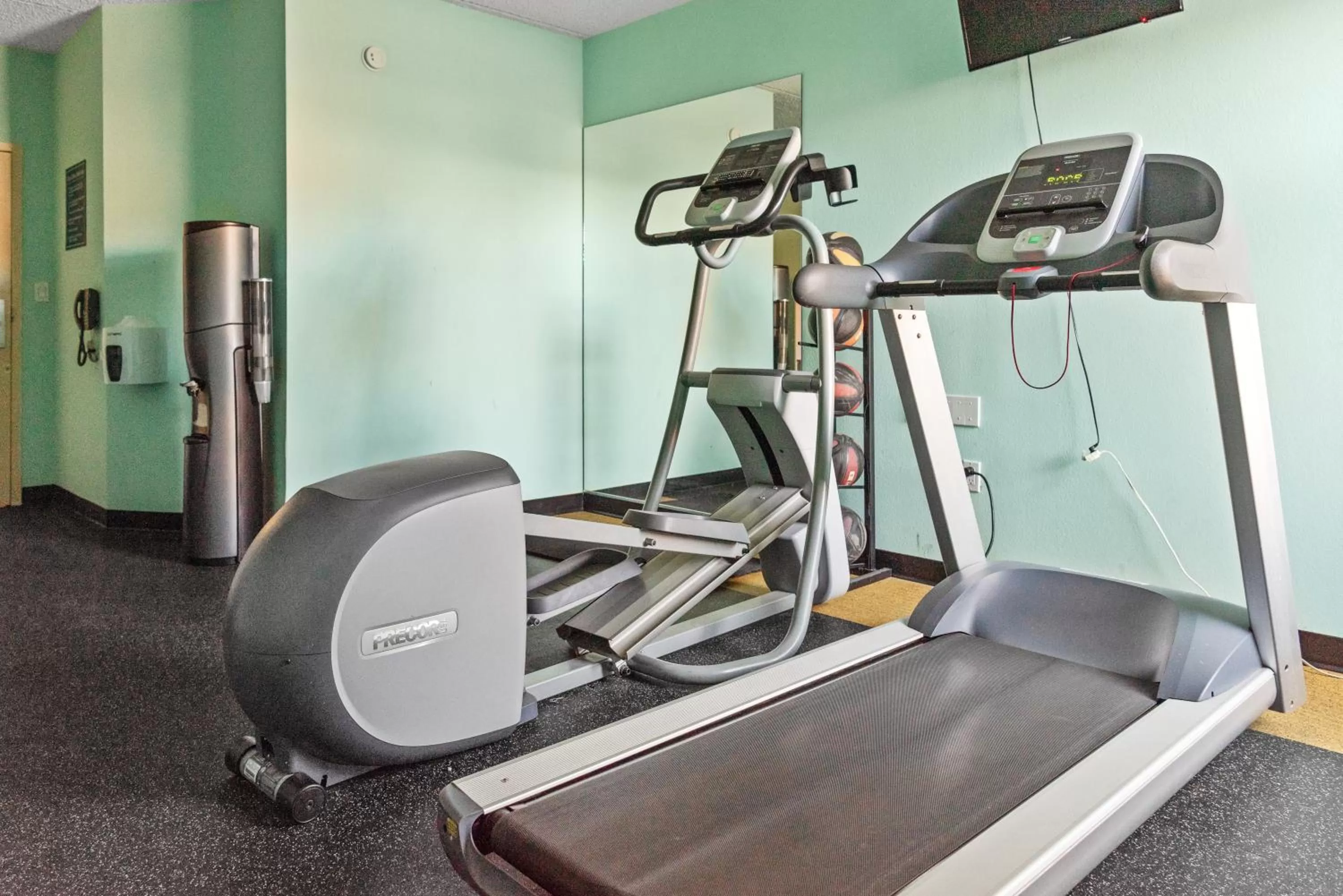 Fitness centre/facilities in Quality Inn Bangor Airport