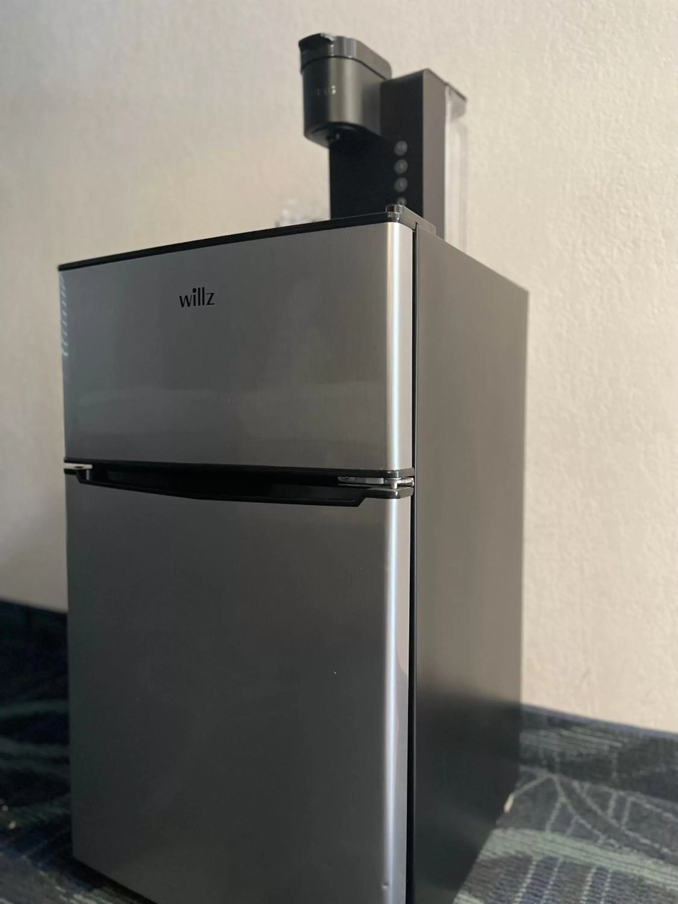 oven in The Historic Brookdale Lodge, Santa Cruz Mountains