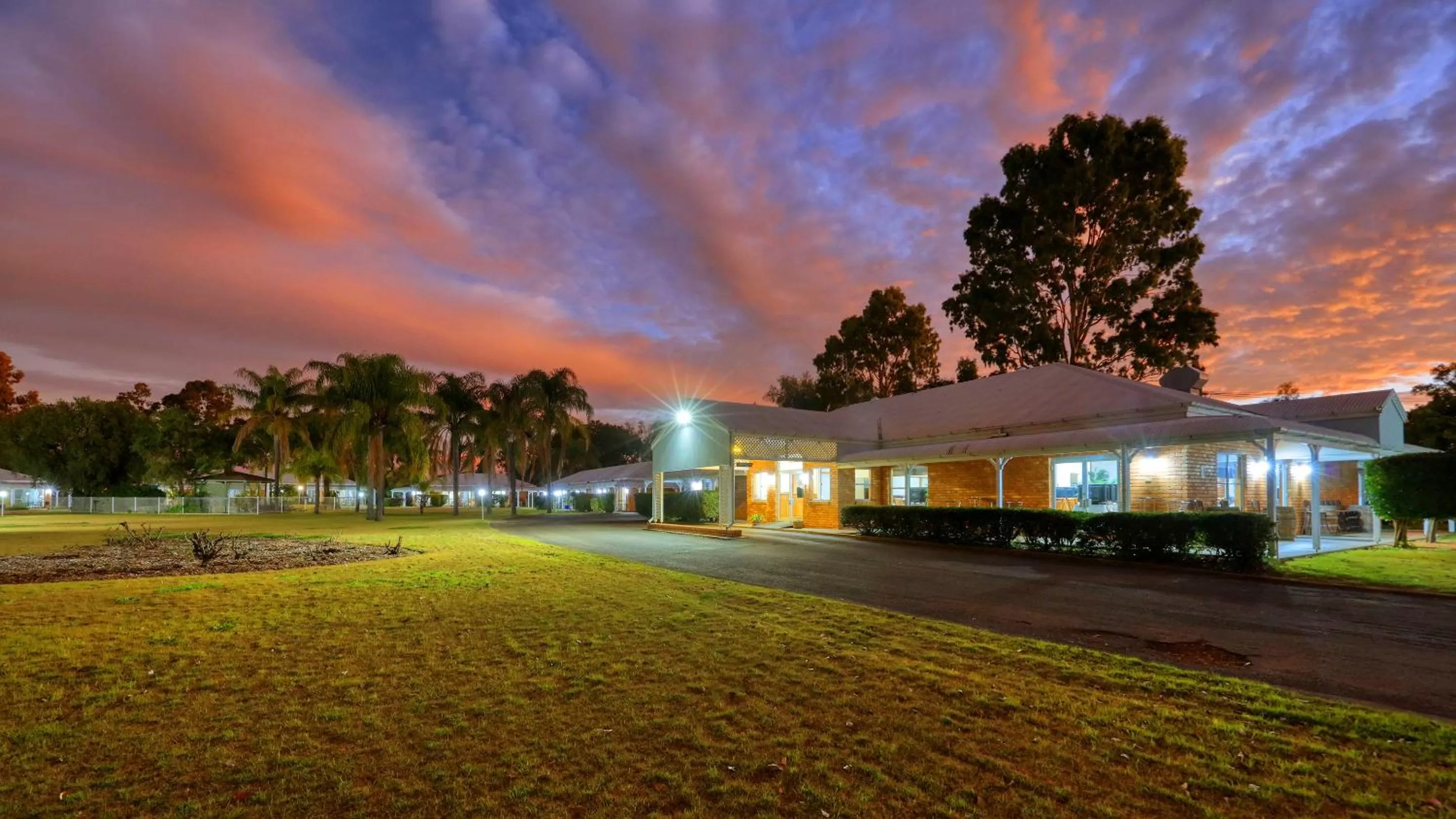 Property building in Chinchilla Great Western Motor Inn