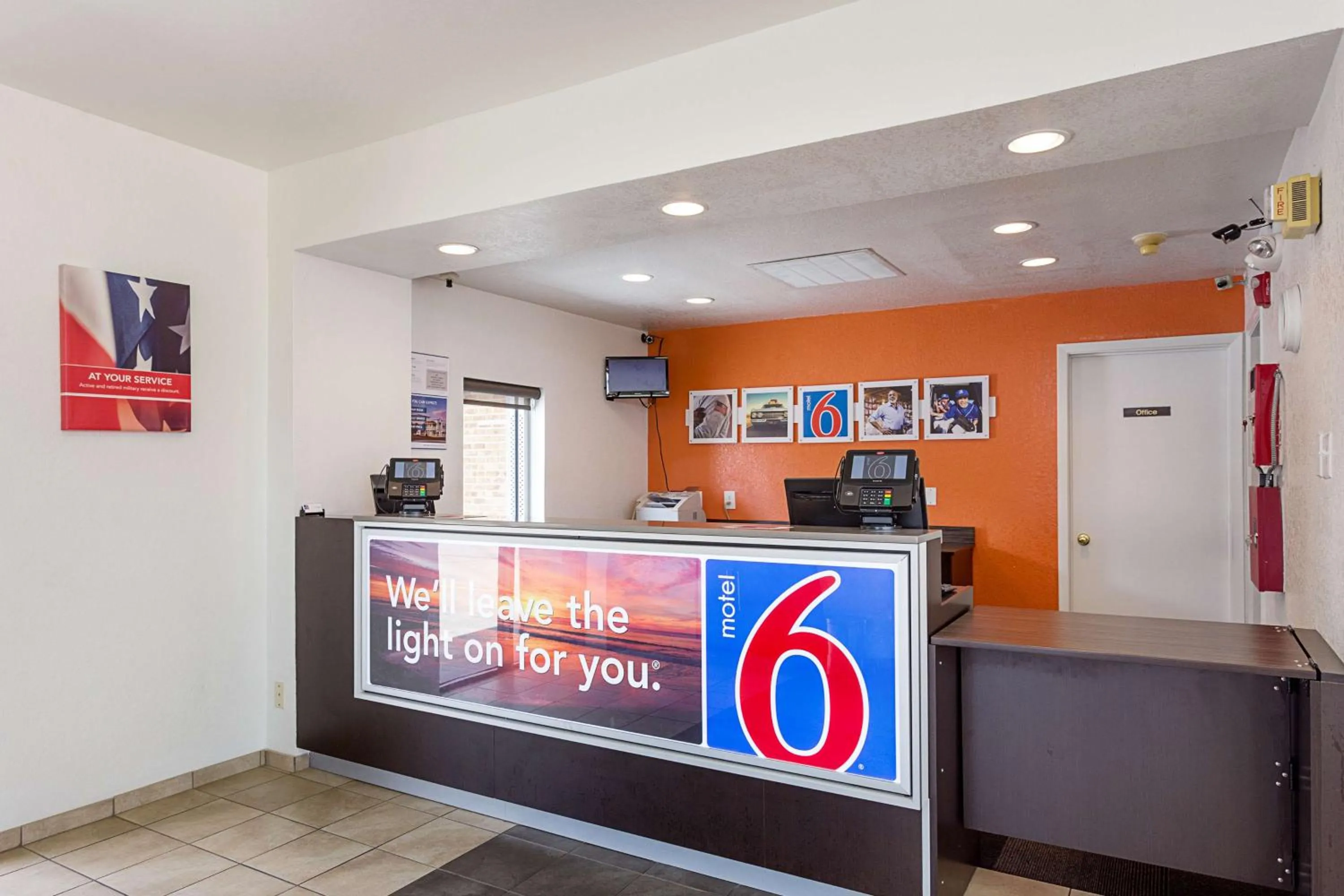 Lobby or reception in Motel 6 Baton Rouge Southeast