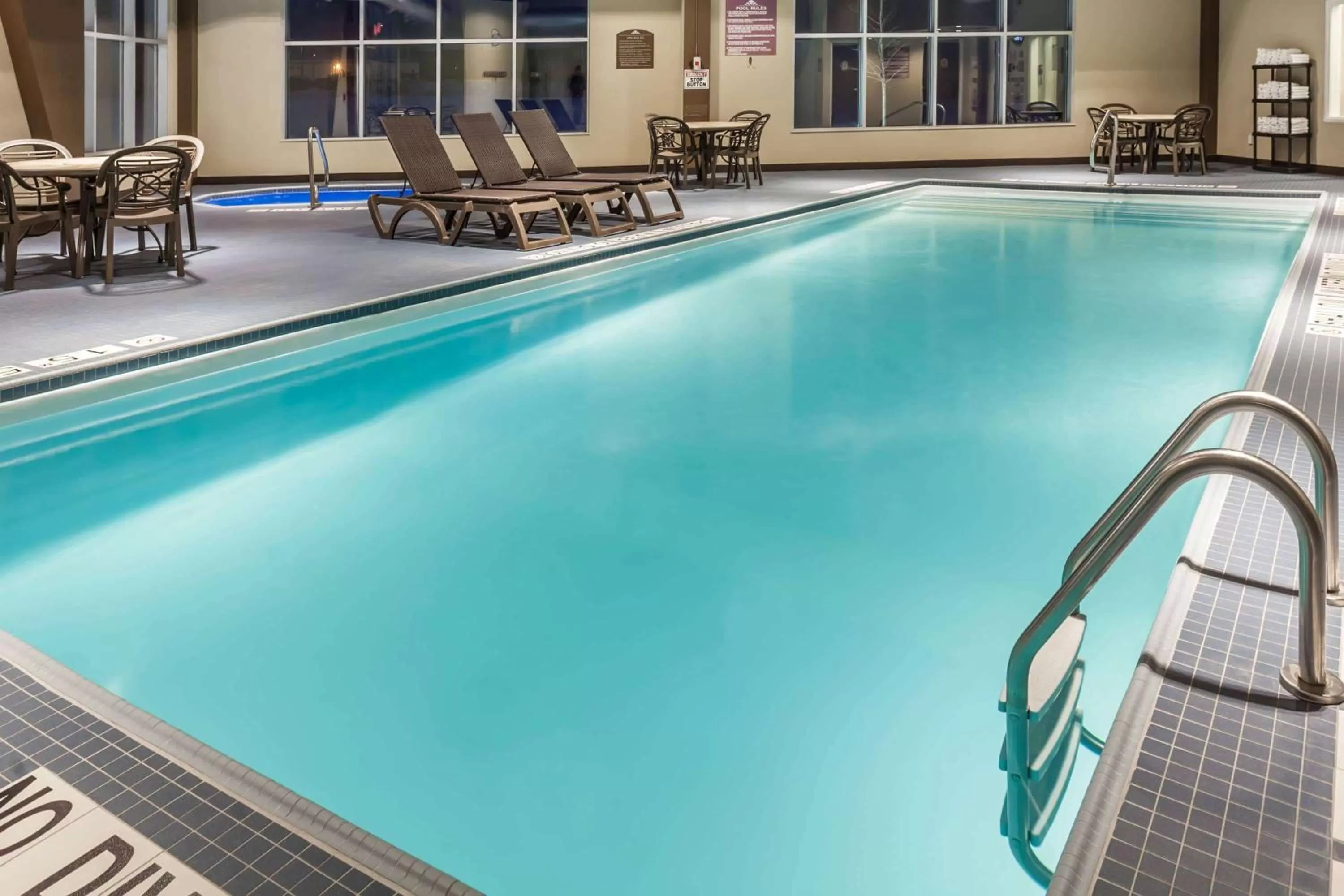 Pool view in Microtel Inn & Suites by Wyndham - Timmins