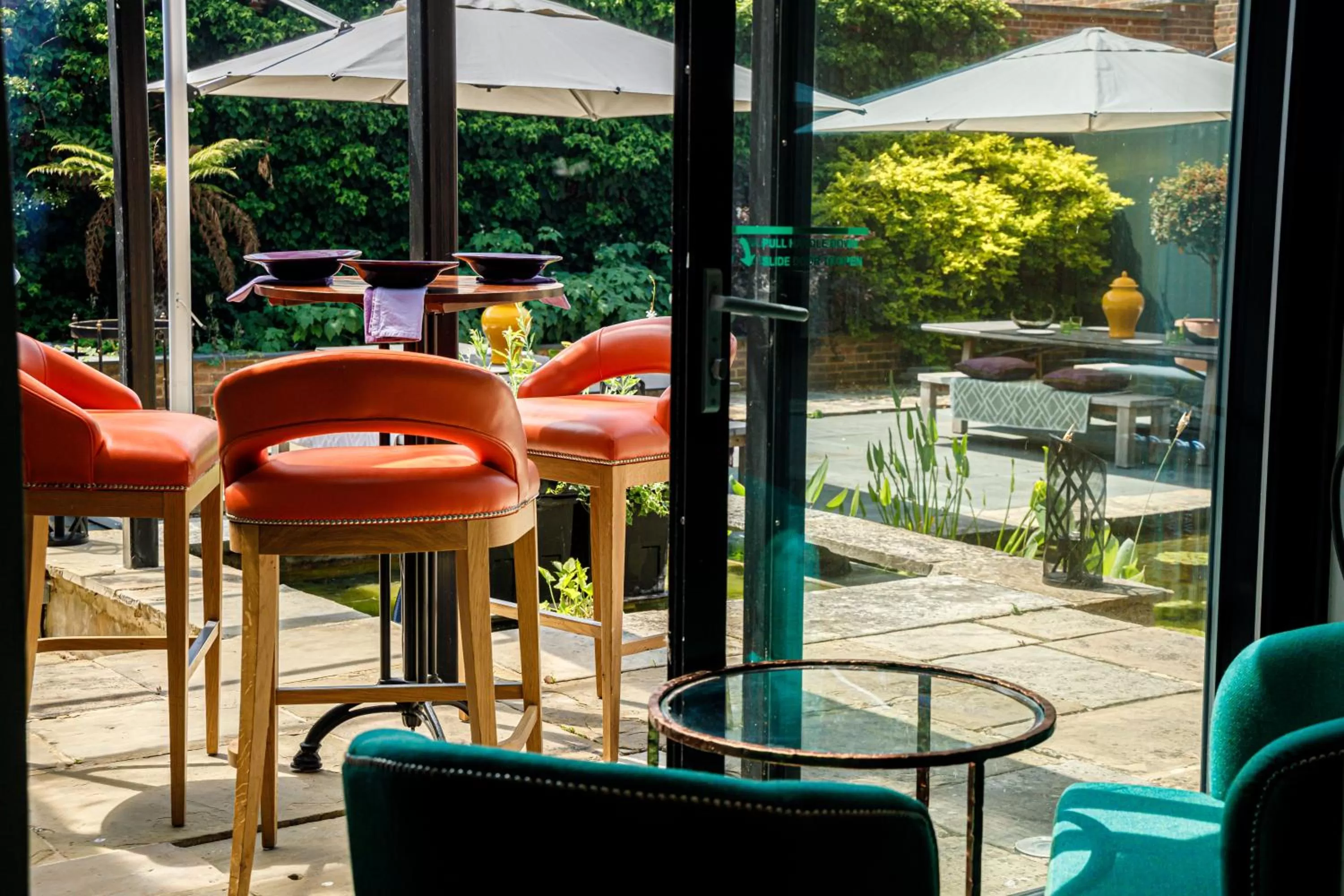 Patio in Great Fosters - Near Windsor