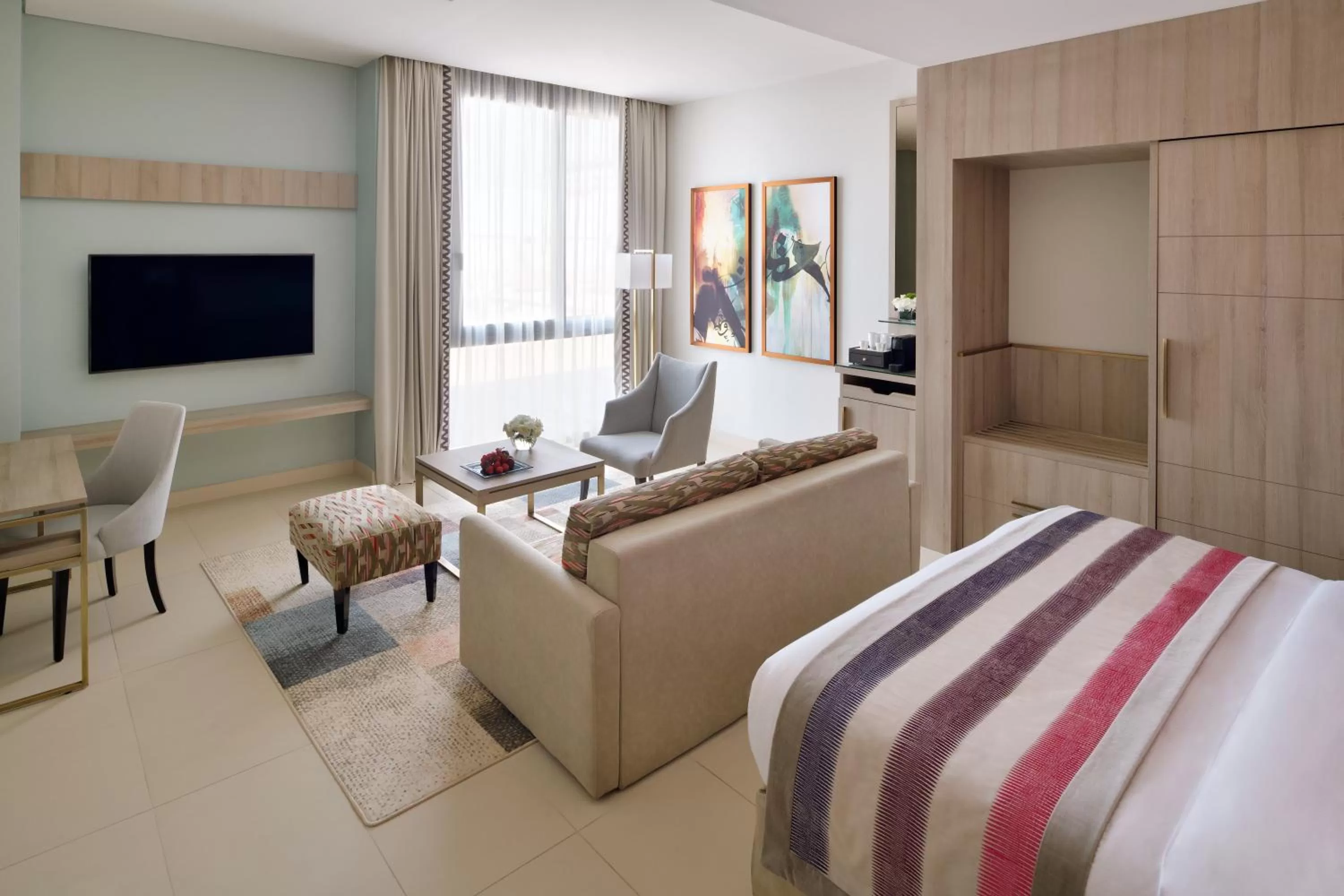 TV and multimedia in Mövenpick Hotel Tahlia Jeddah