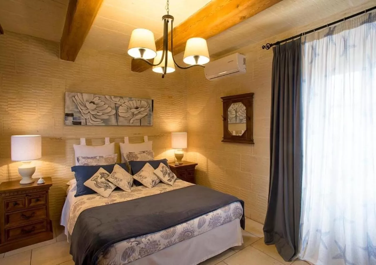 Bedroom, Bed in Betty Cake B&B