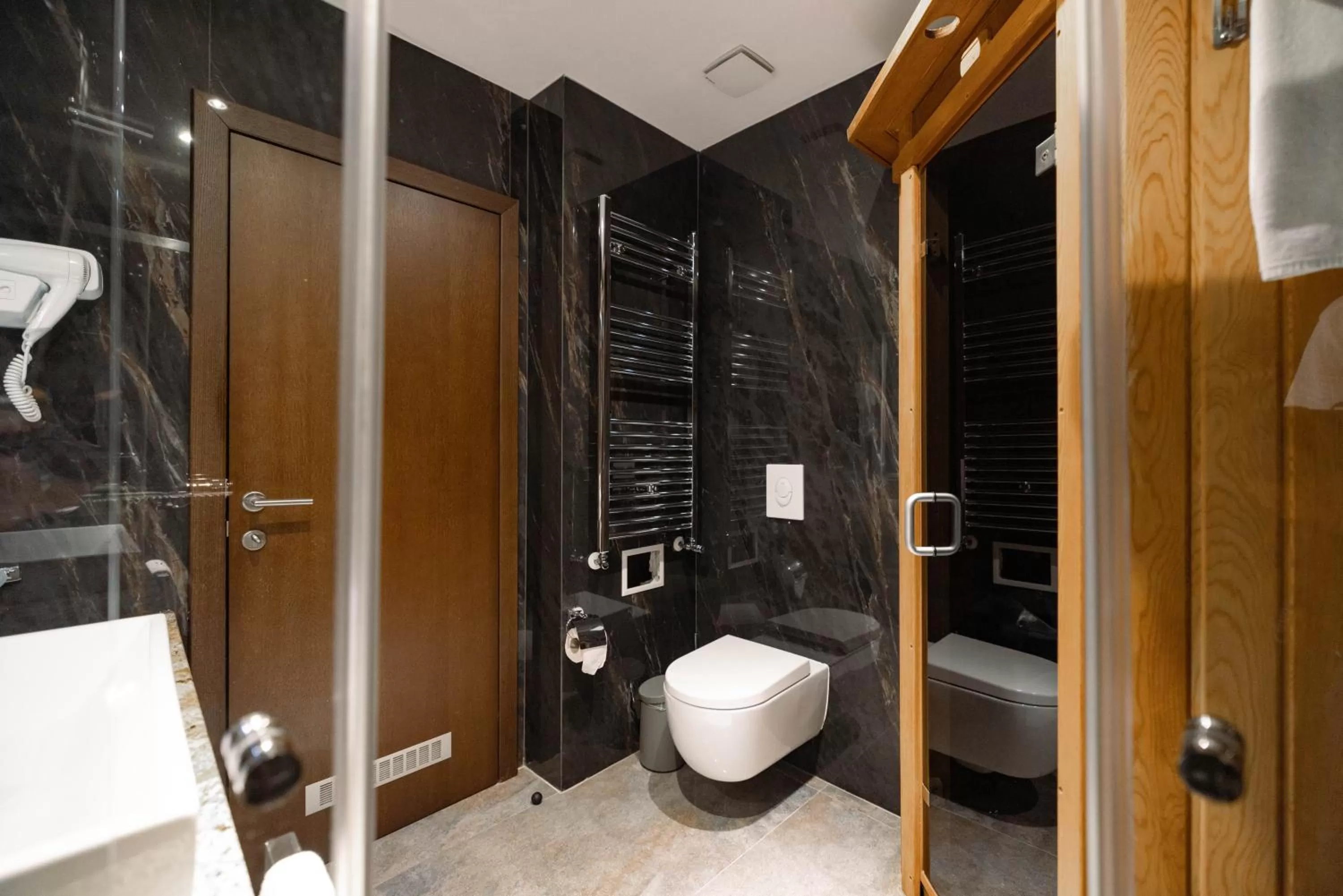 Shower in Hotel Prishtina