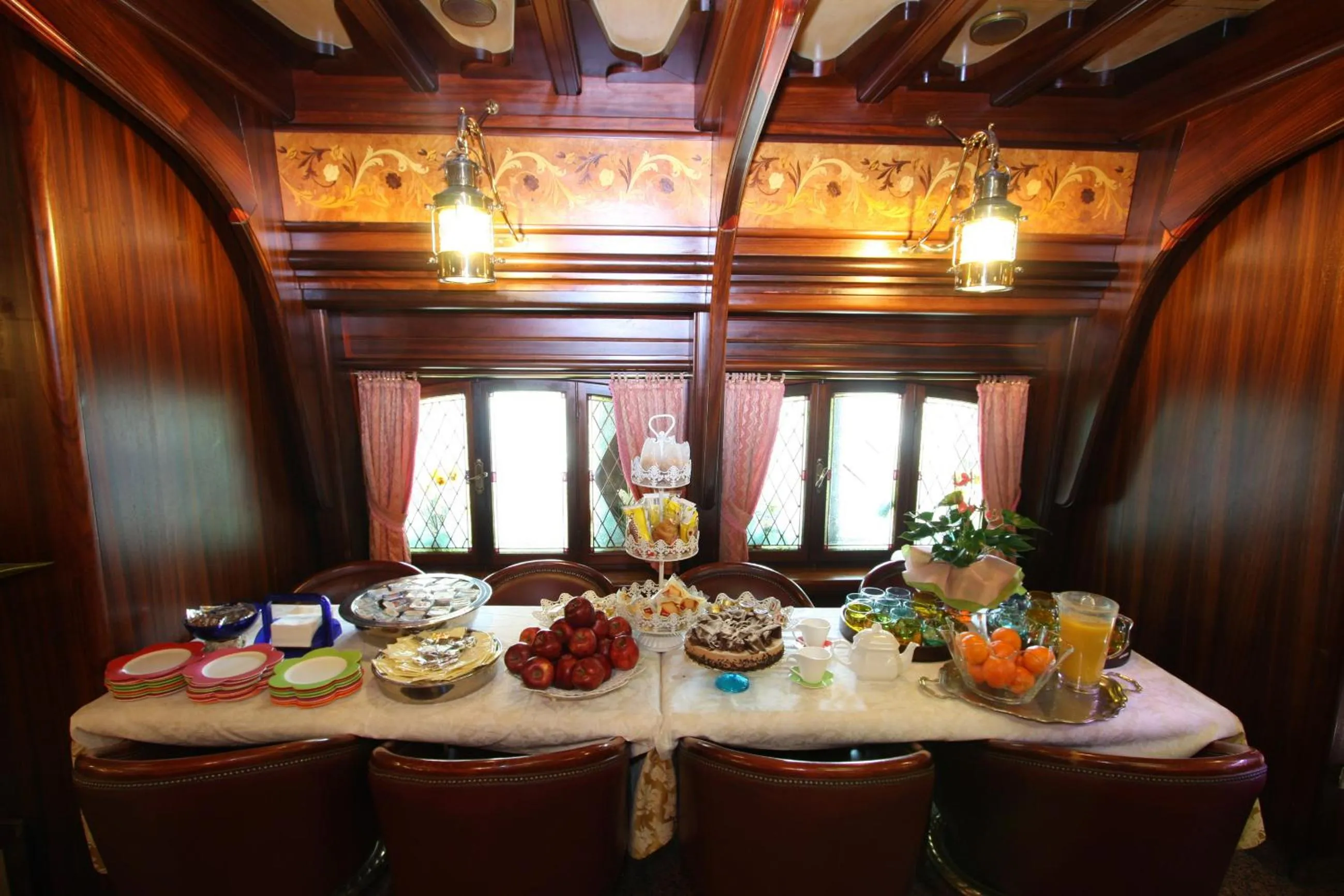 Food and drinks in Hotel Alle Due Palme