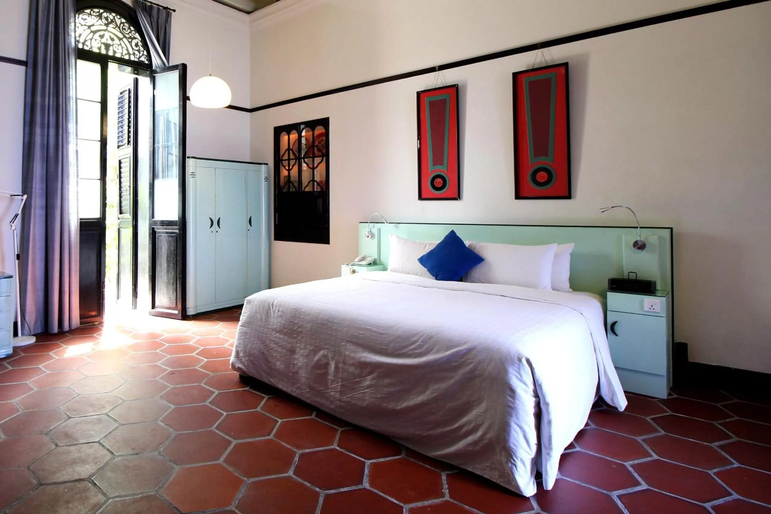 Bed in Cheong Fatt Tze - The Blue Mansion