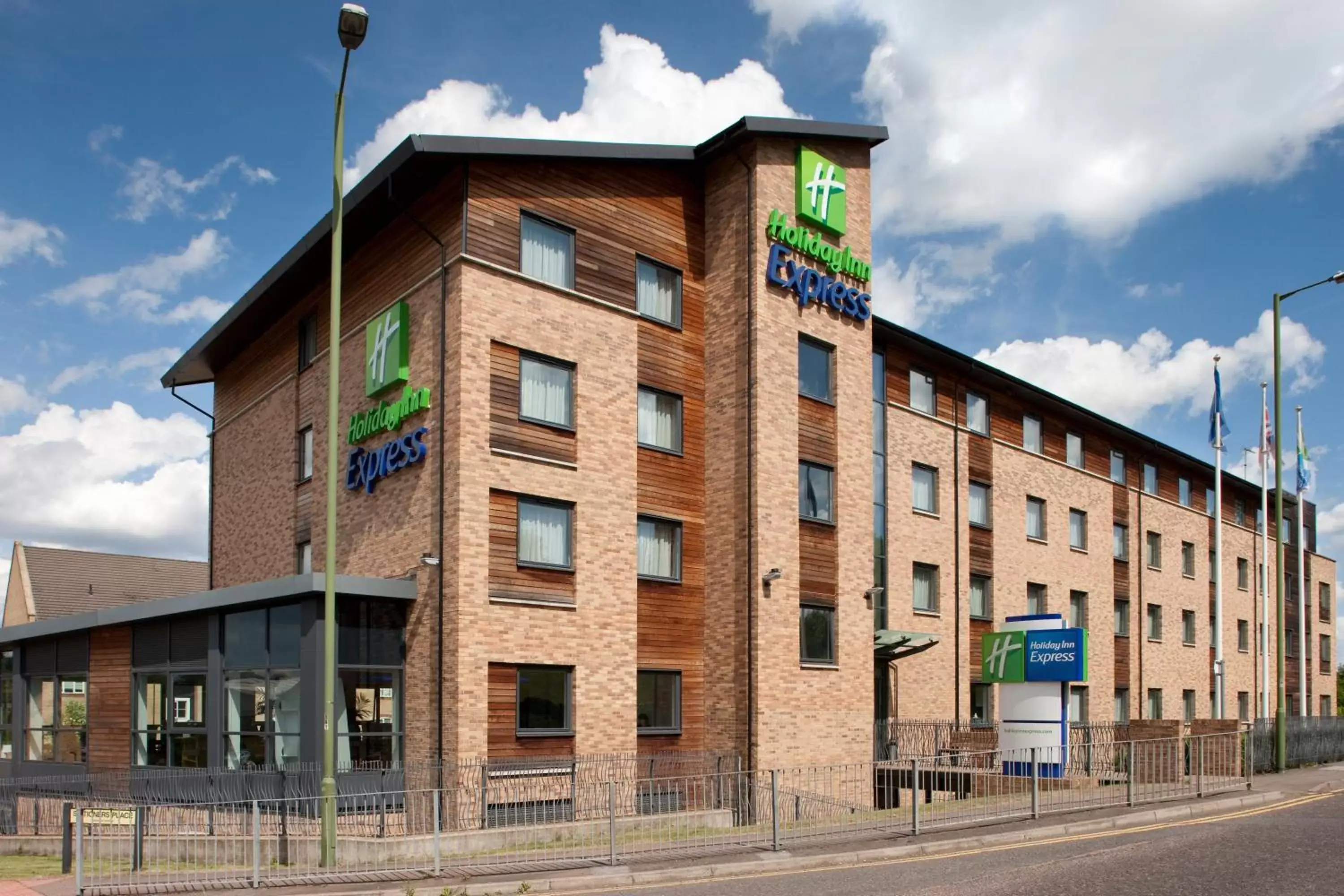 Holiday Inn Express Hemel Hempstead by IHG Holiday Inn Express Hemel Hempstead by IHG