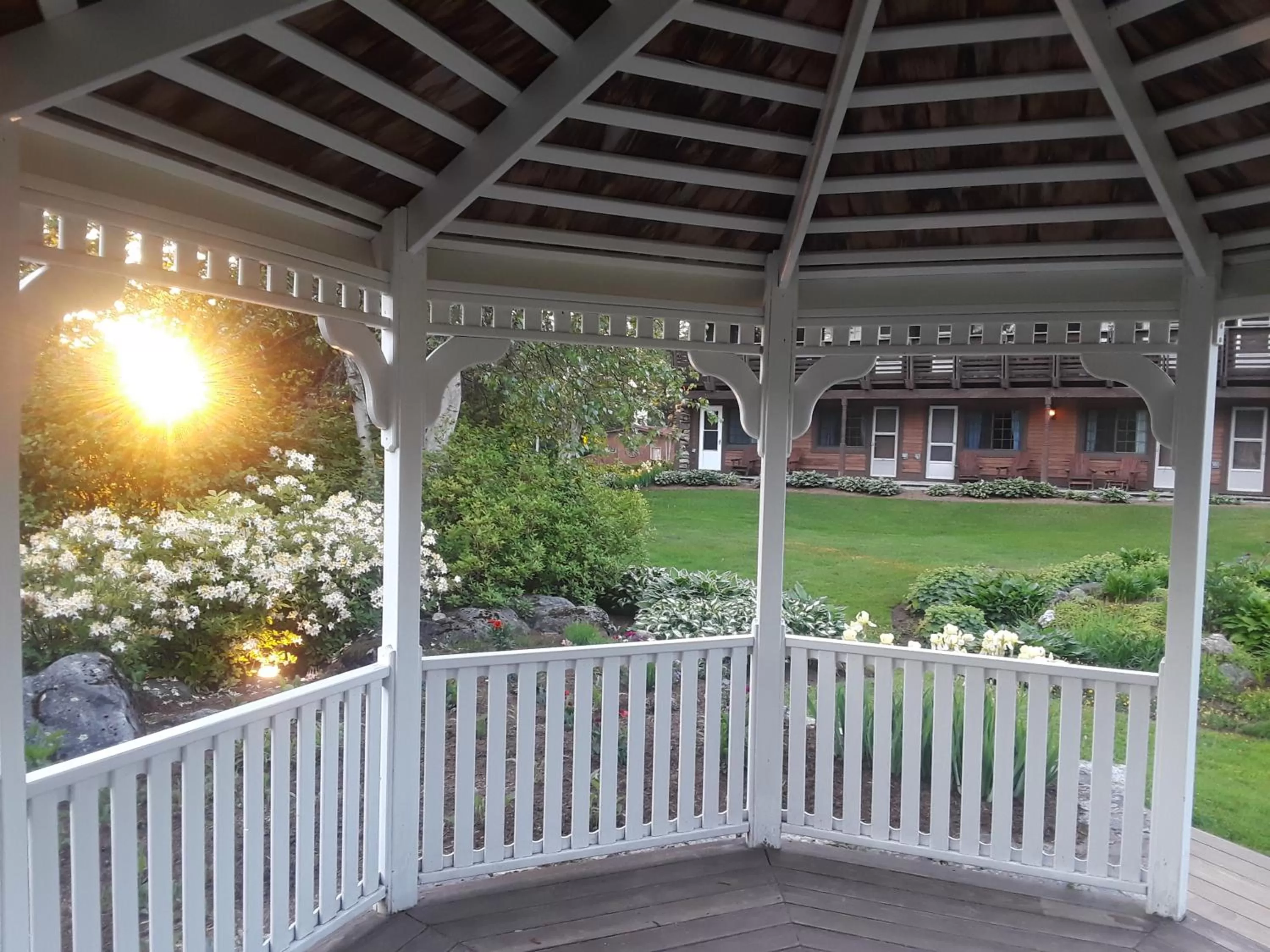 Garden view in Summit Lodge