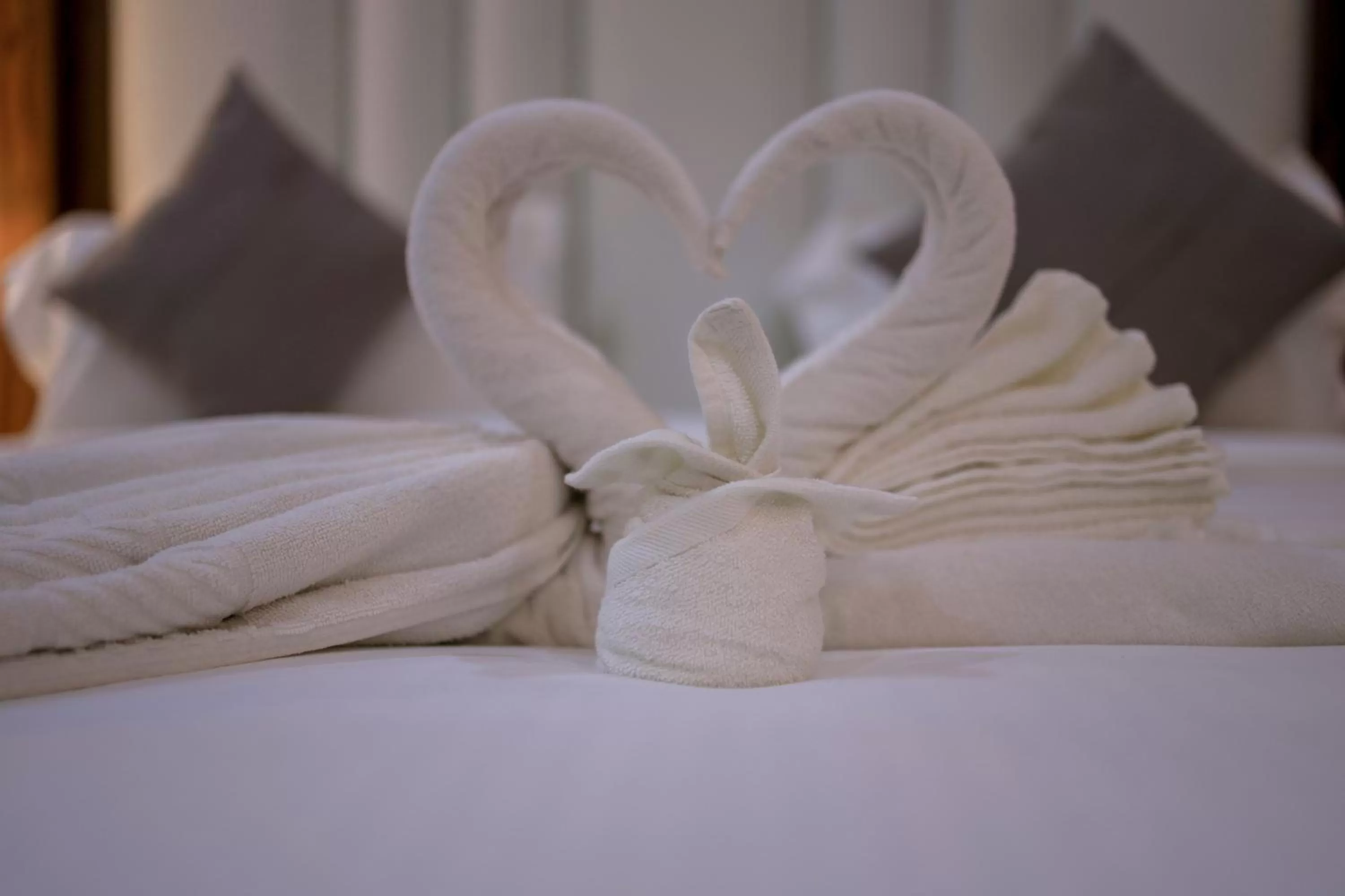 Bed in HOTEL WHITE HOUSE, Munnar