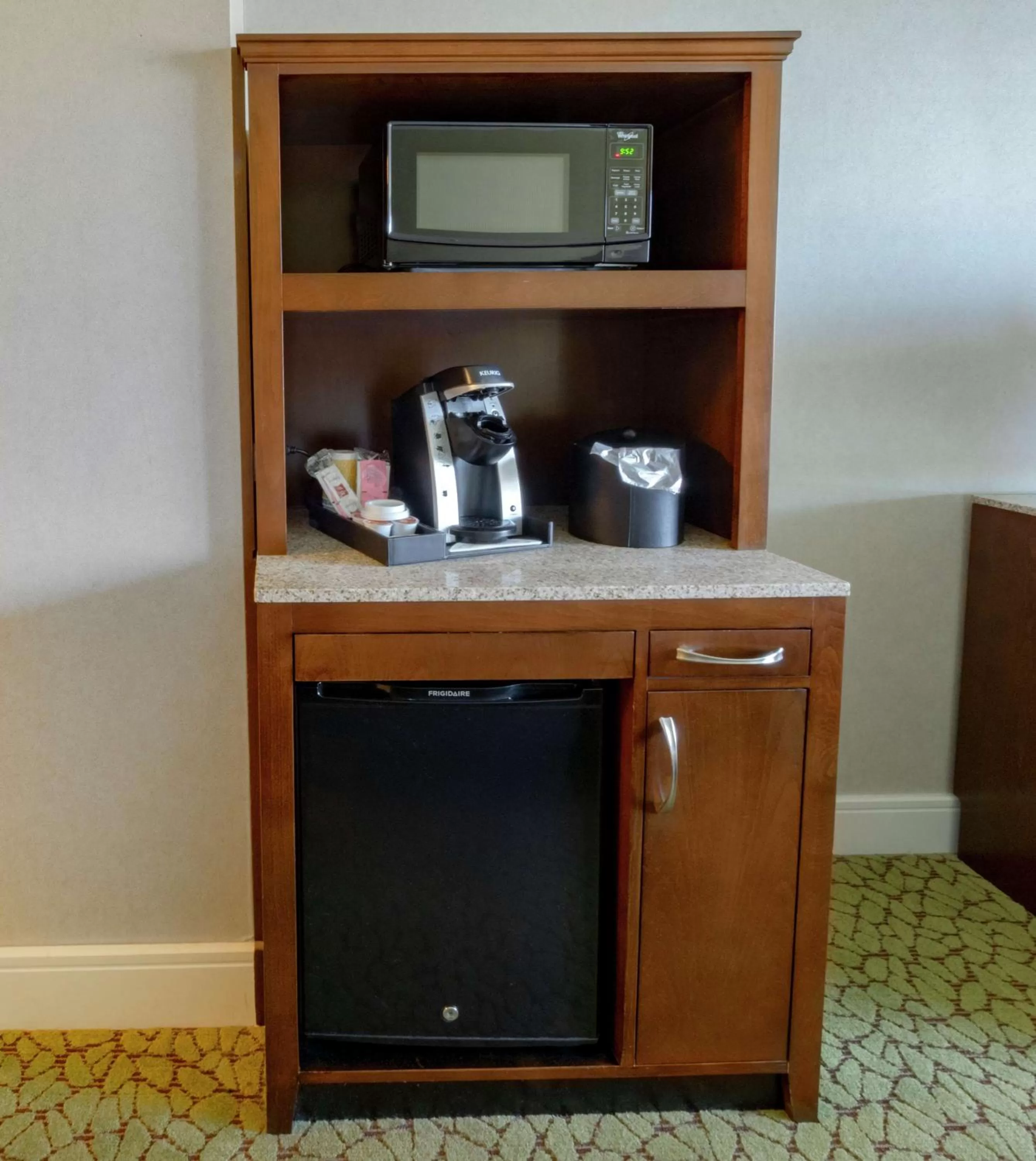 Kitchen or kitchenette in The Hilton Garden Inn Buffalo-Downtown
