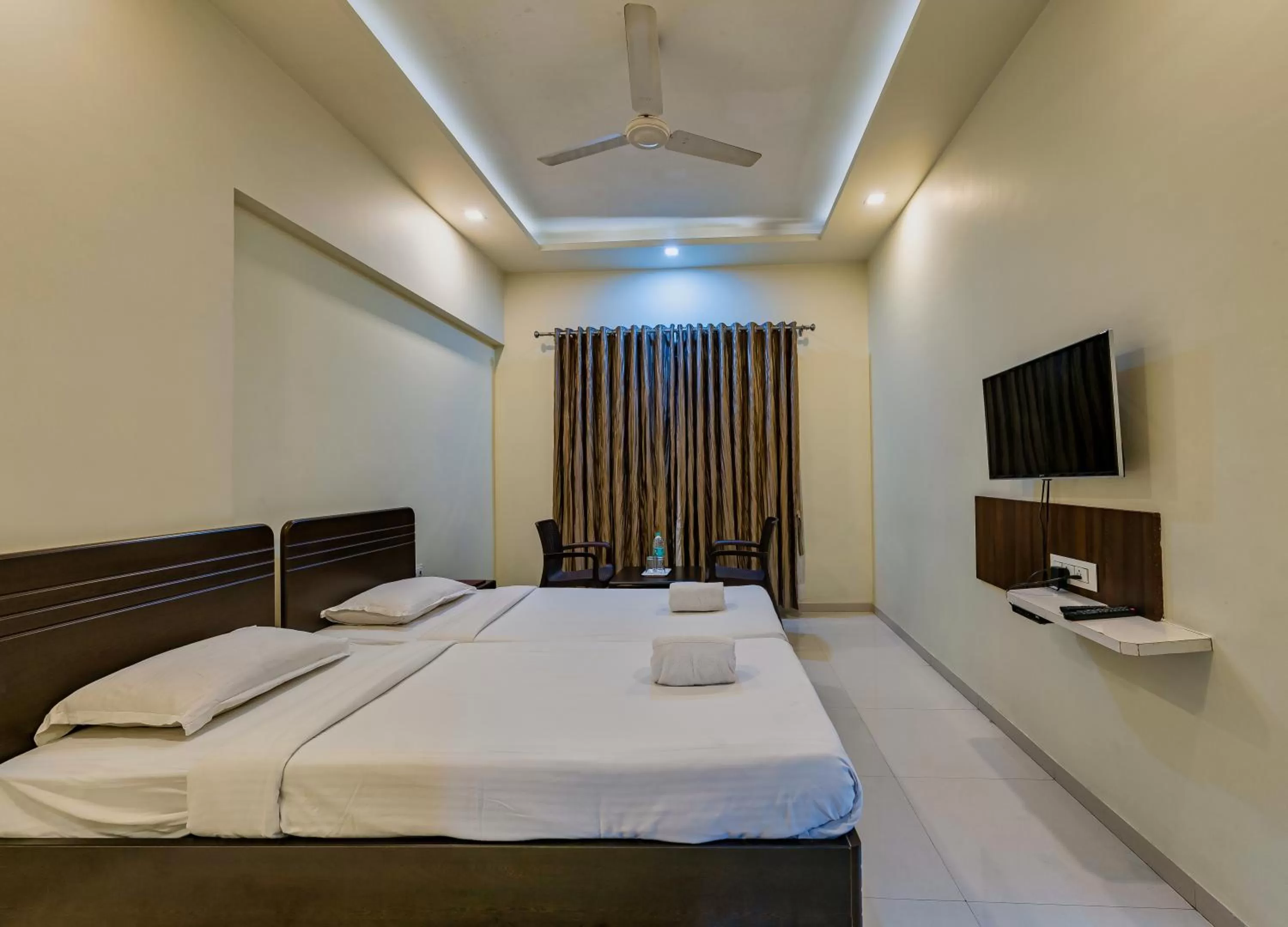 Bedroom, Bed in Hotel Galaxy Inn Kolhapur