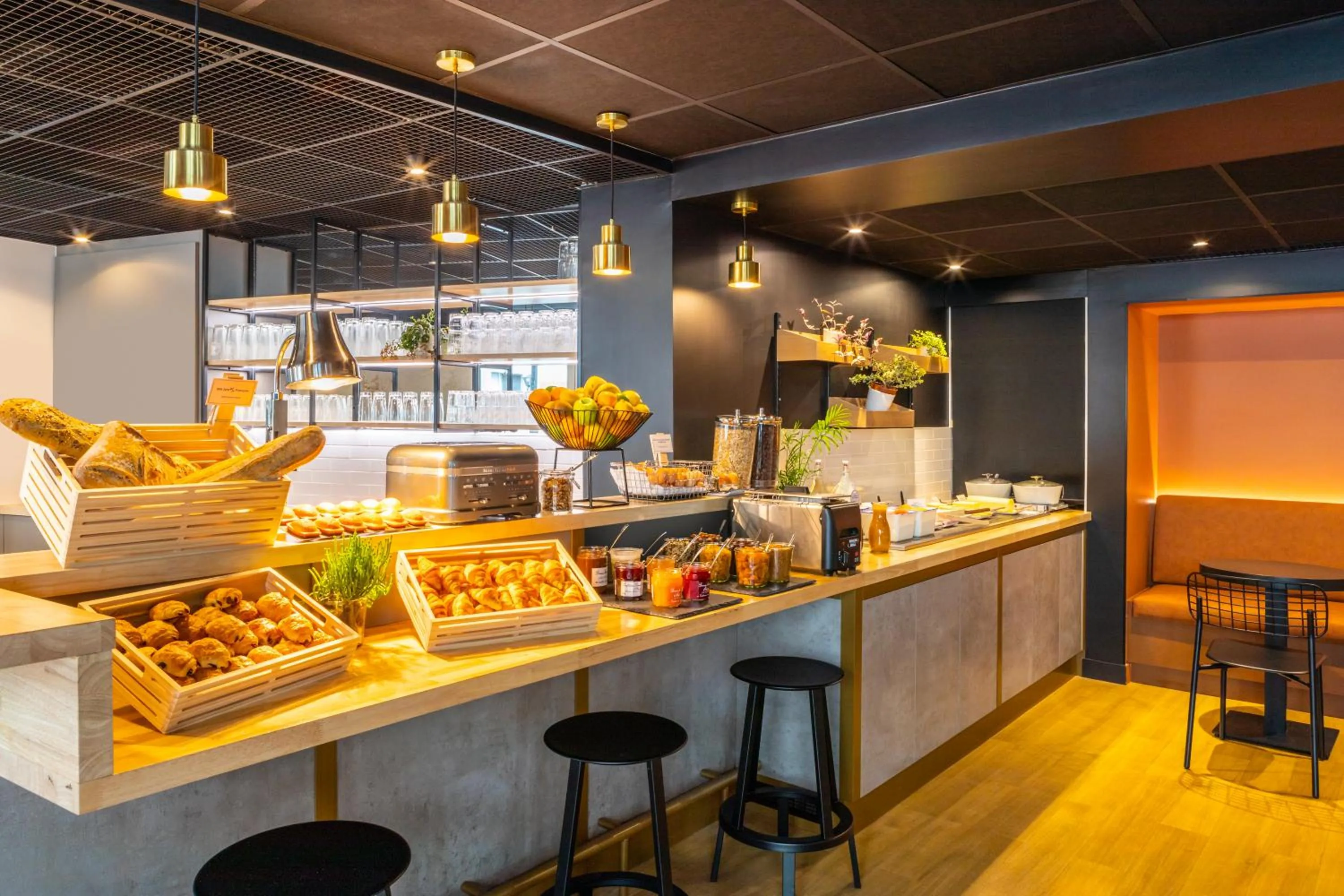 Breakfast in ibis Paris Nation Davout