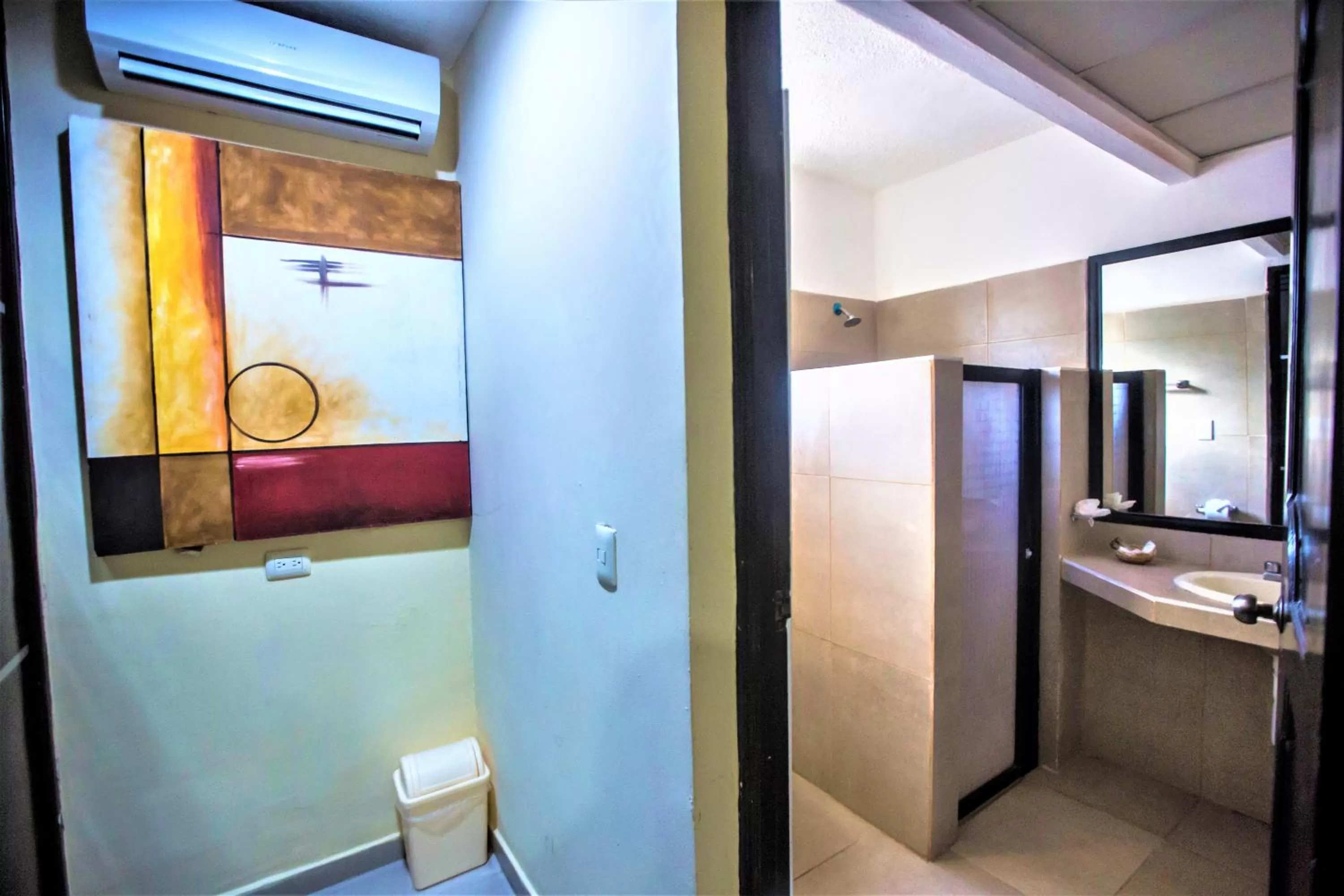 Toilet in Hotel Plaza Mirador