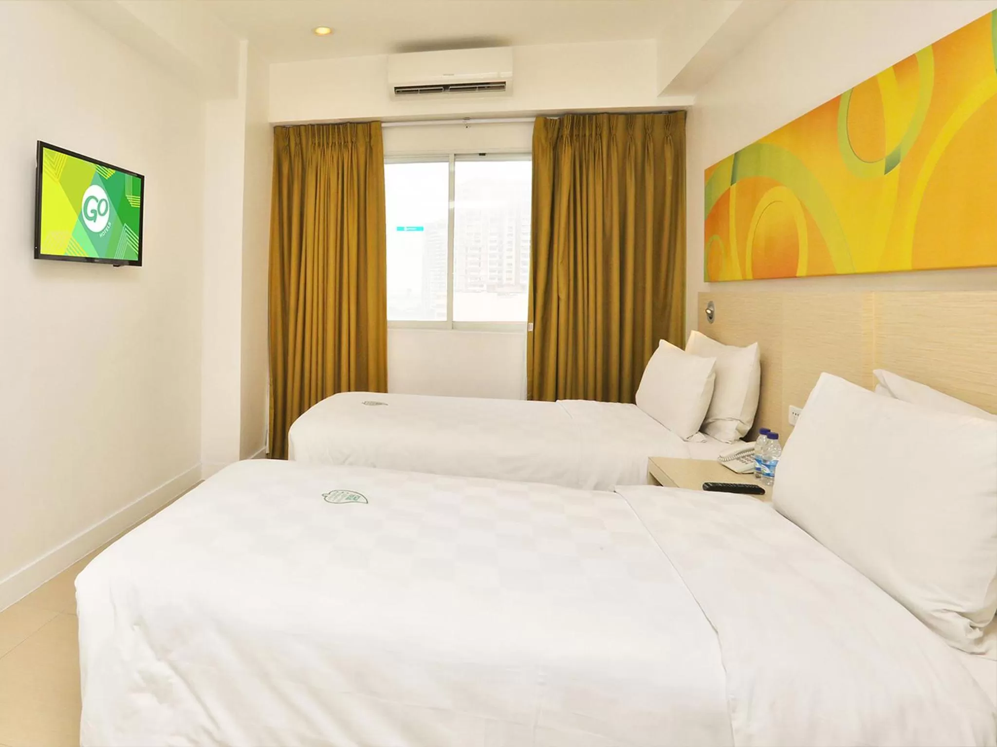 Bed in Go Hotels North EDSA
