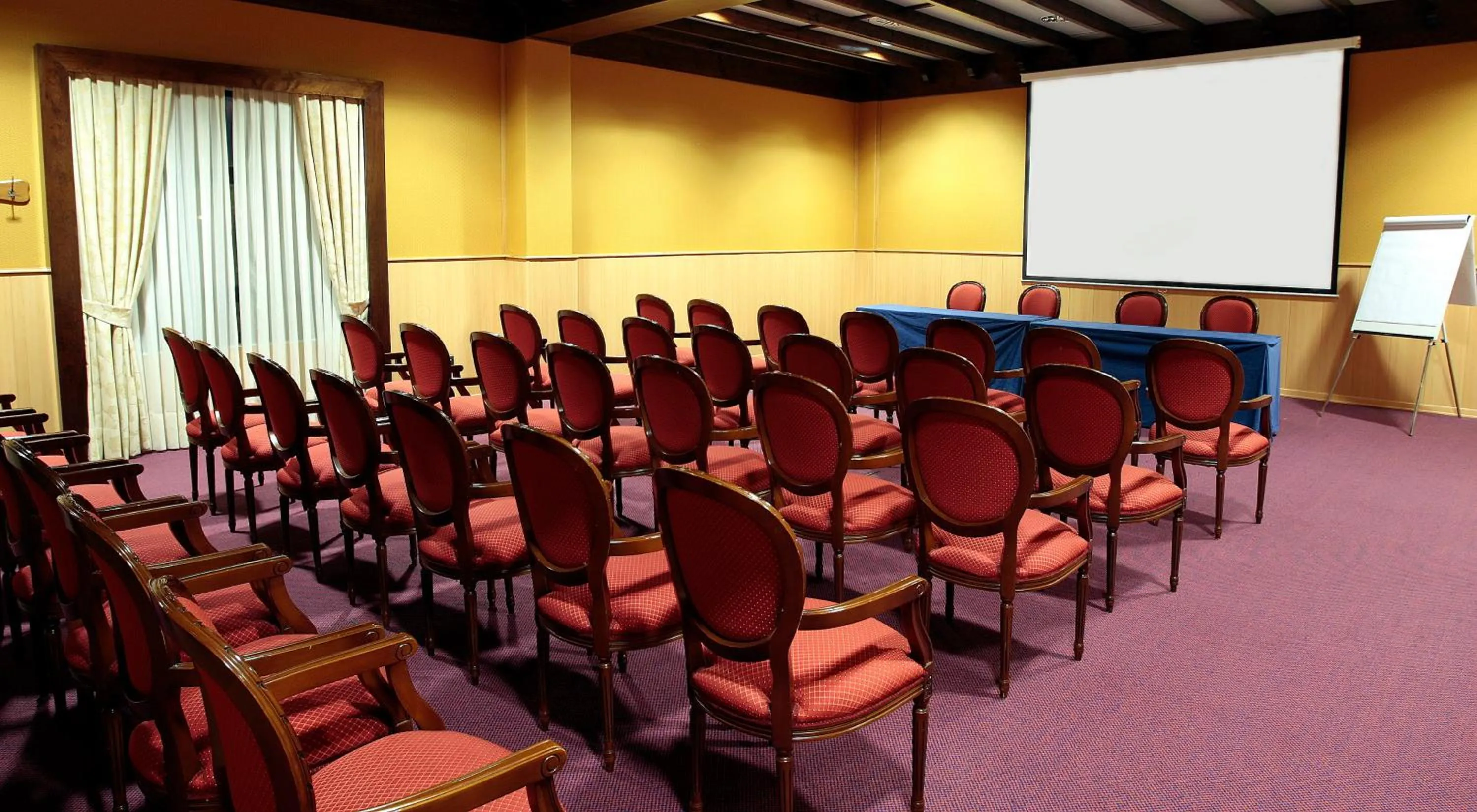 Business facilities in Hotel Doña Brígida – Salamanca Forum