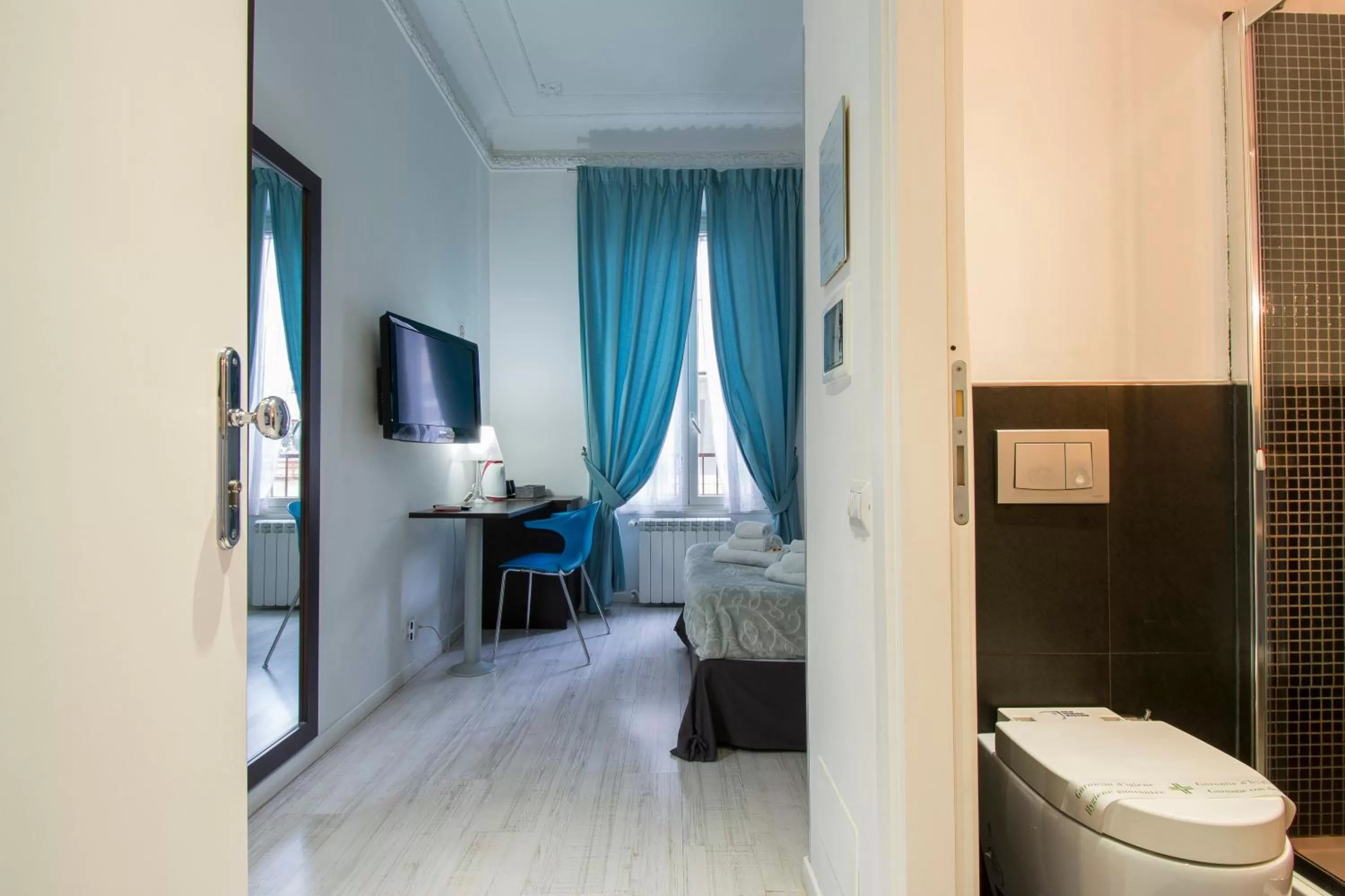 Chroma Italy - Chroma Tessera