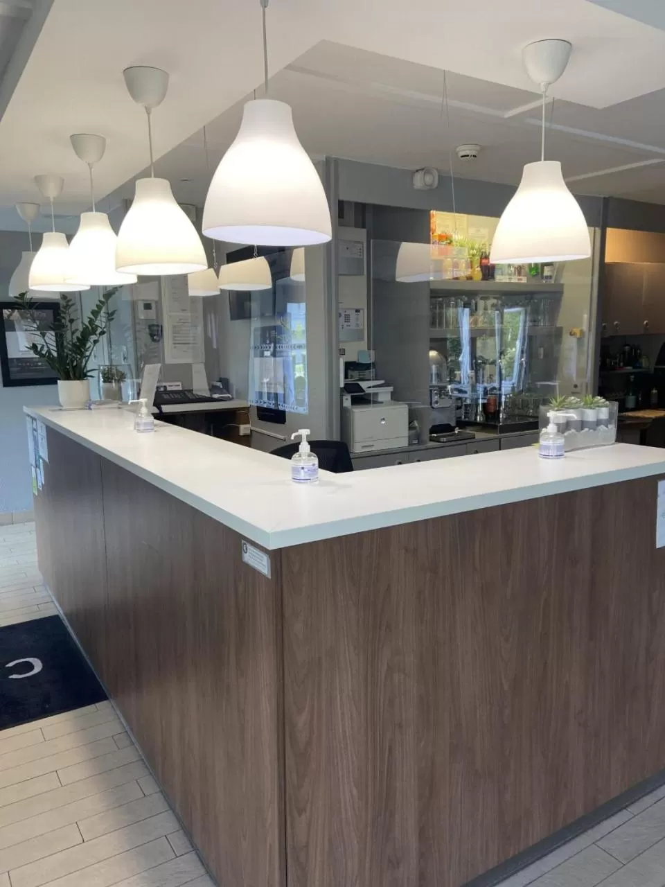 Lobby or reception in Campanile Creil - Villers-Saint-Paul