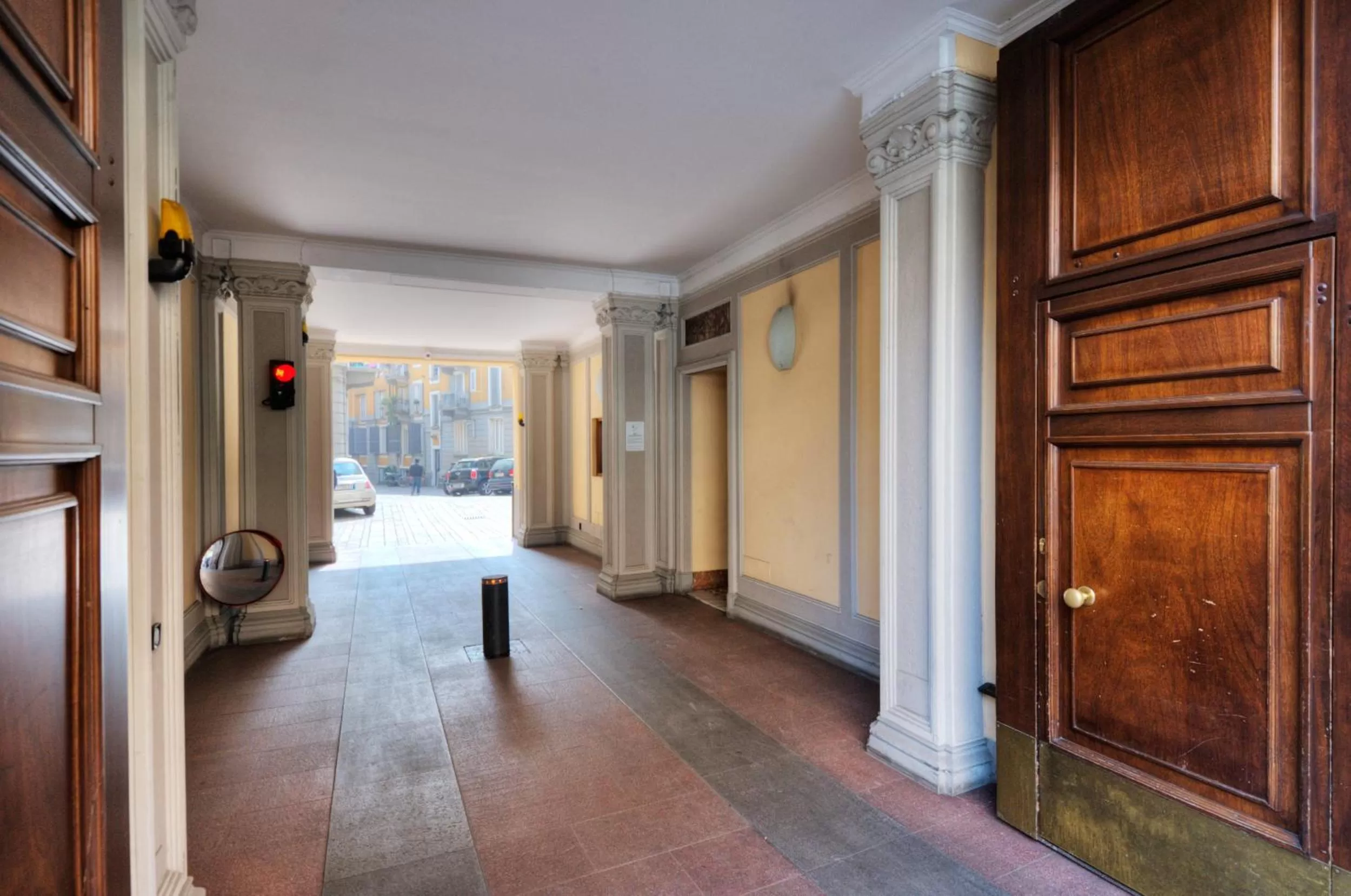 Facade/entrance in Moscova Luxury B&B