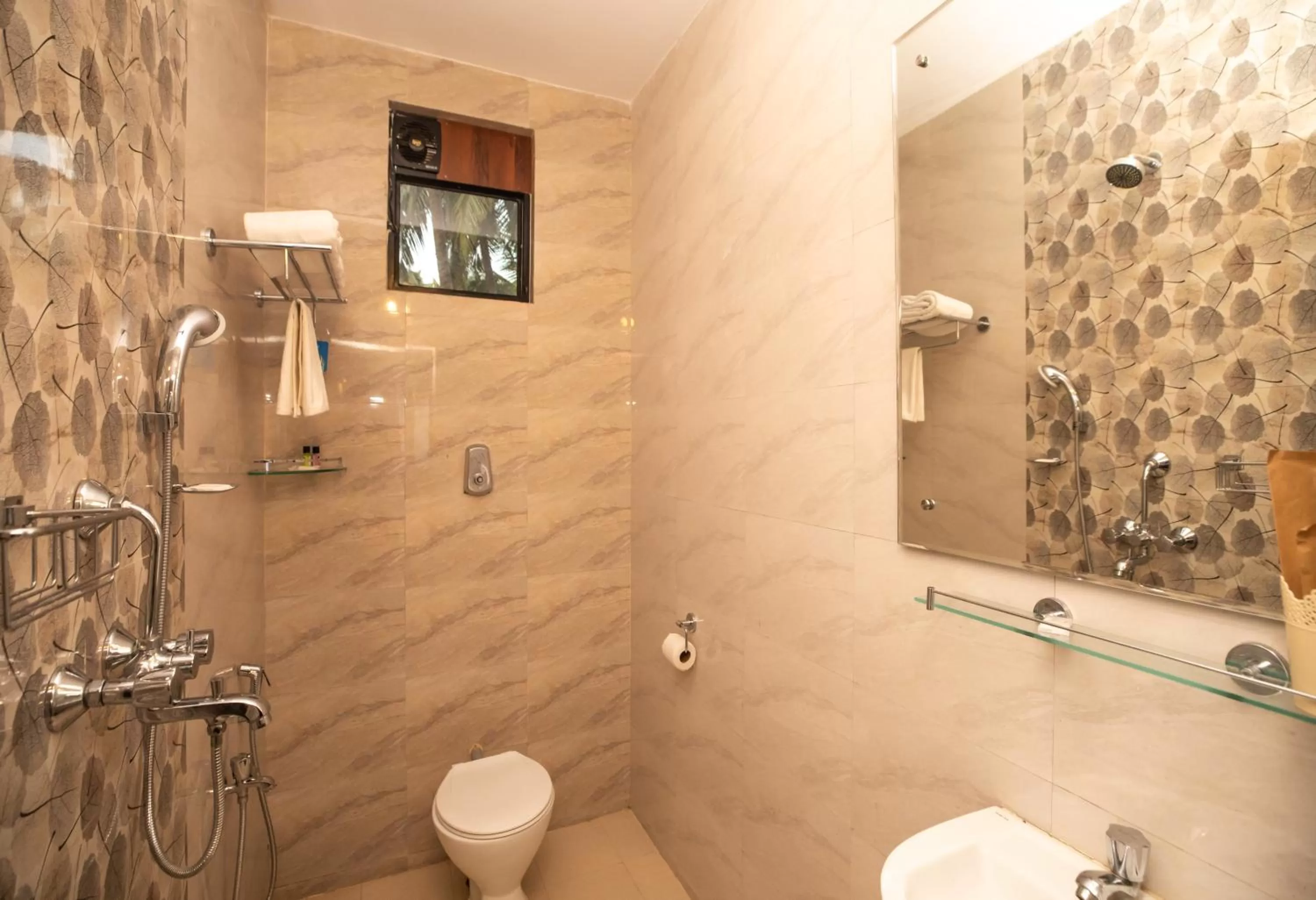 Bathroom in The Woodside Inn