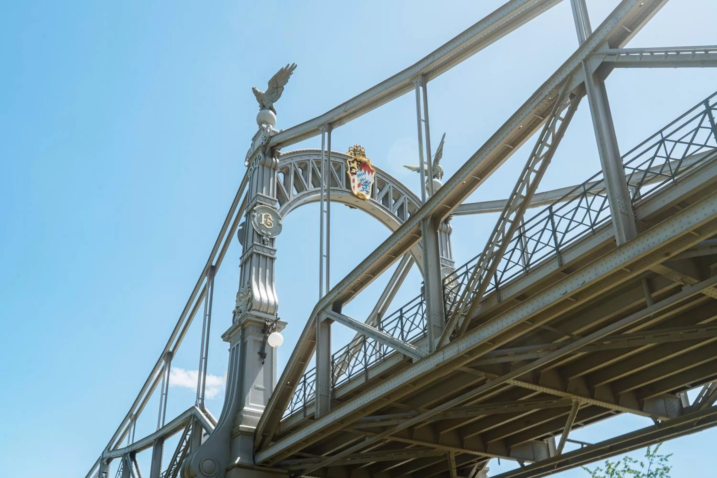 Nearby landmark in zumOXN