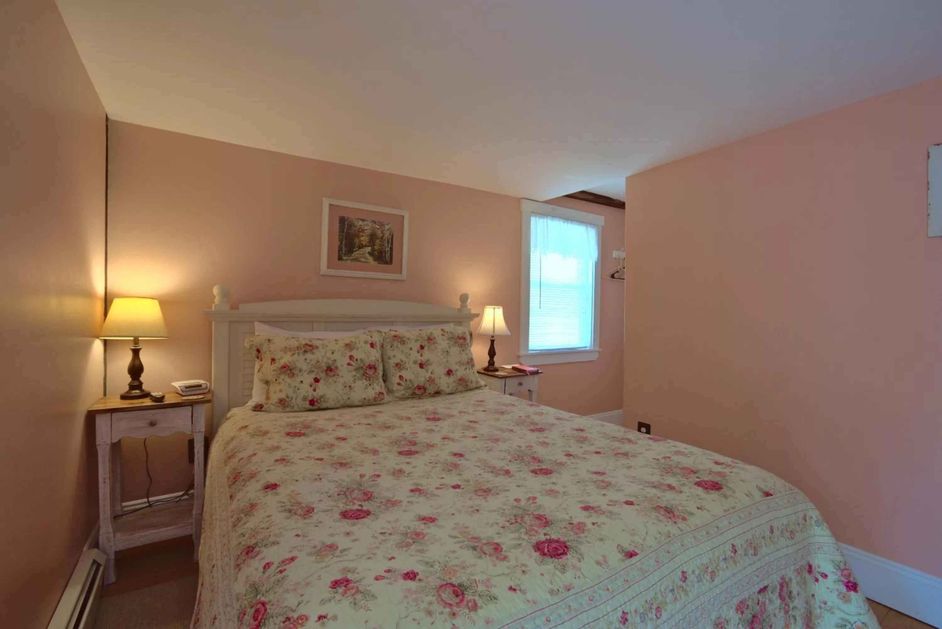 Bedroom, Bed in Ballard House Inn