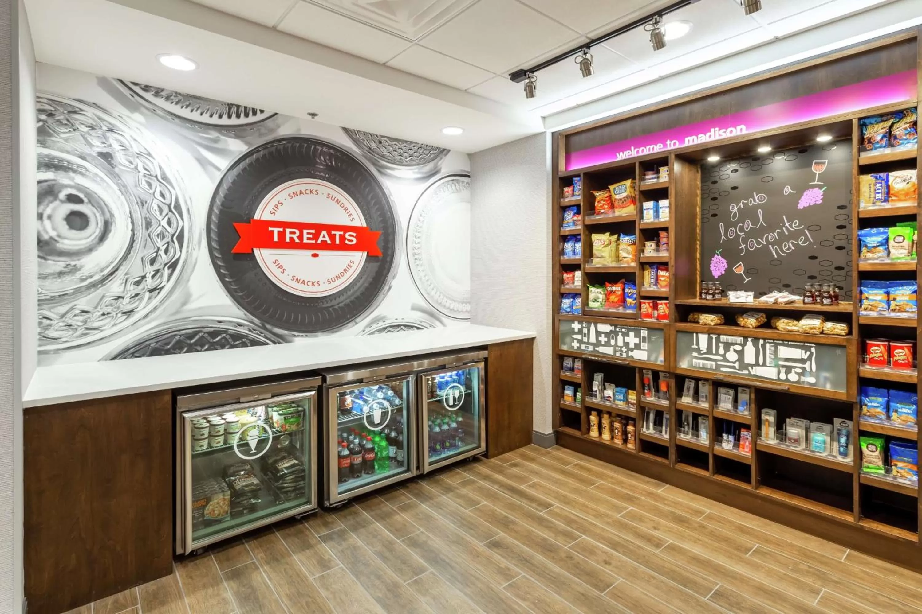 Restaurant/places to eat in Hampton Inn Madison, OH