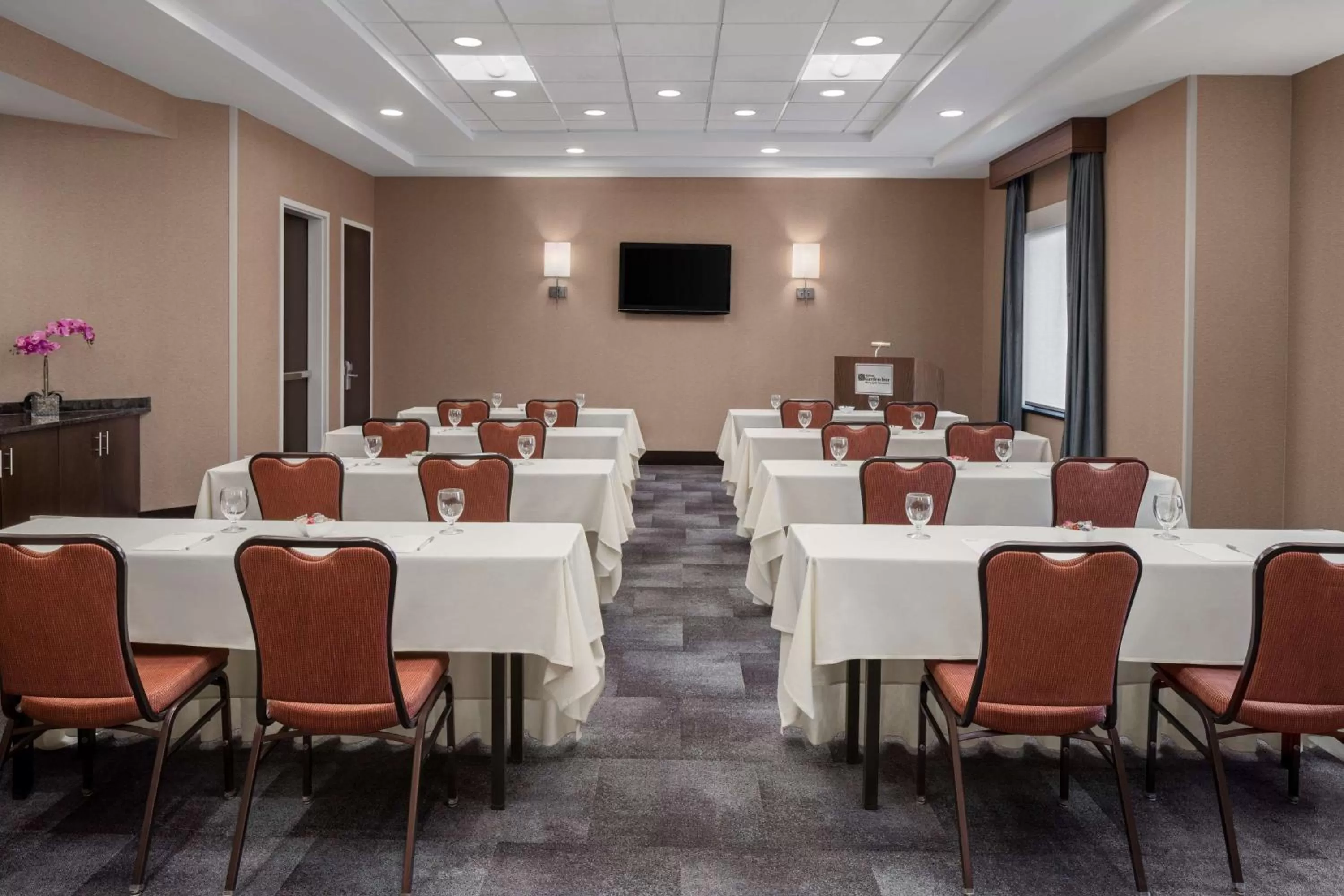 Meeting/conference room in Hilton Garden Inn Minneapolis Downtown