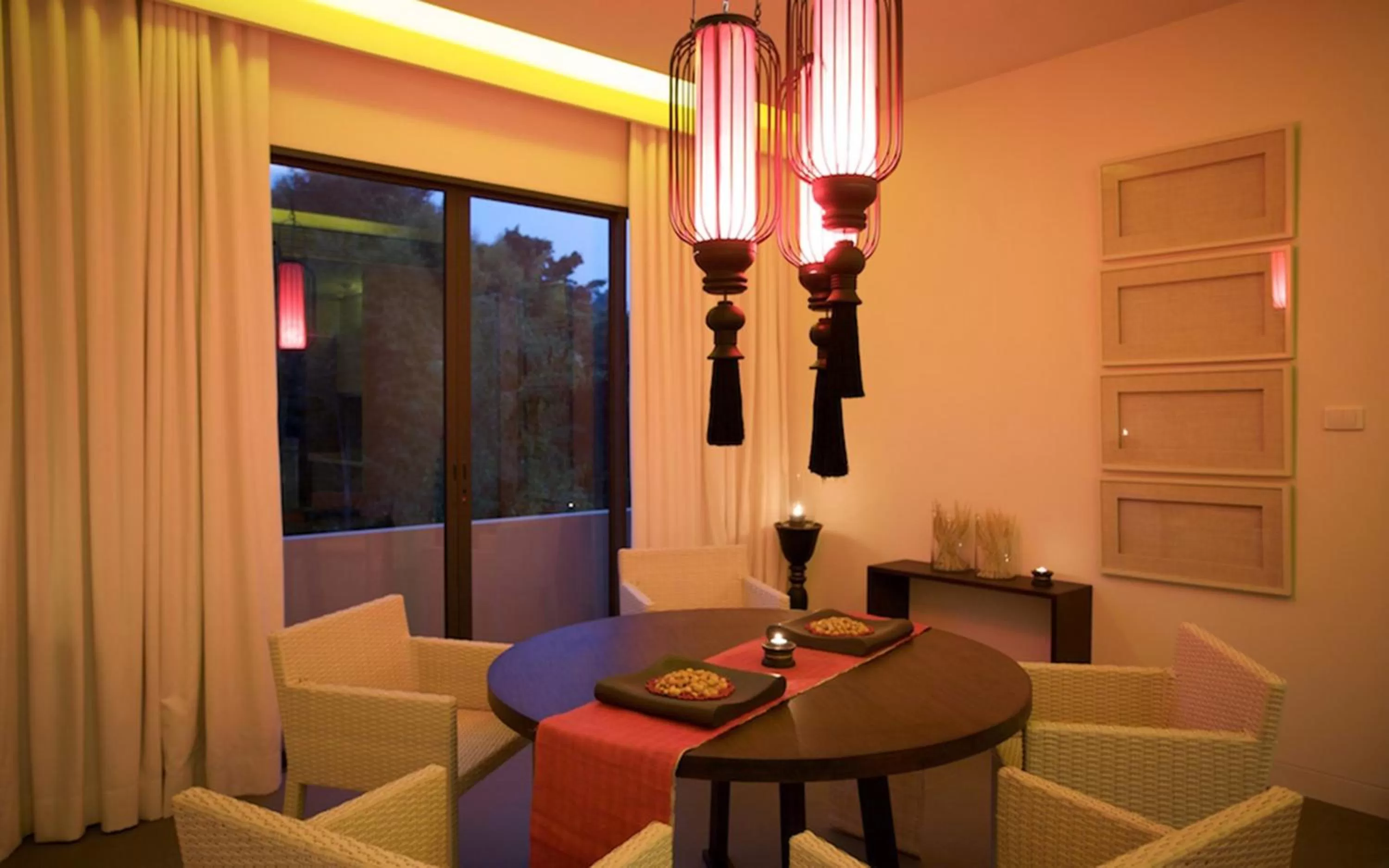 Dining area in Veranda Chiang Mai Suite