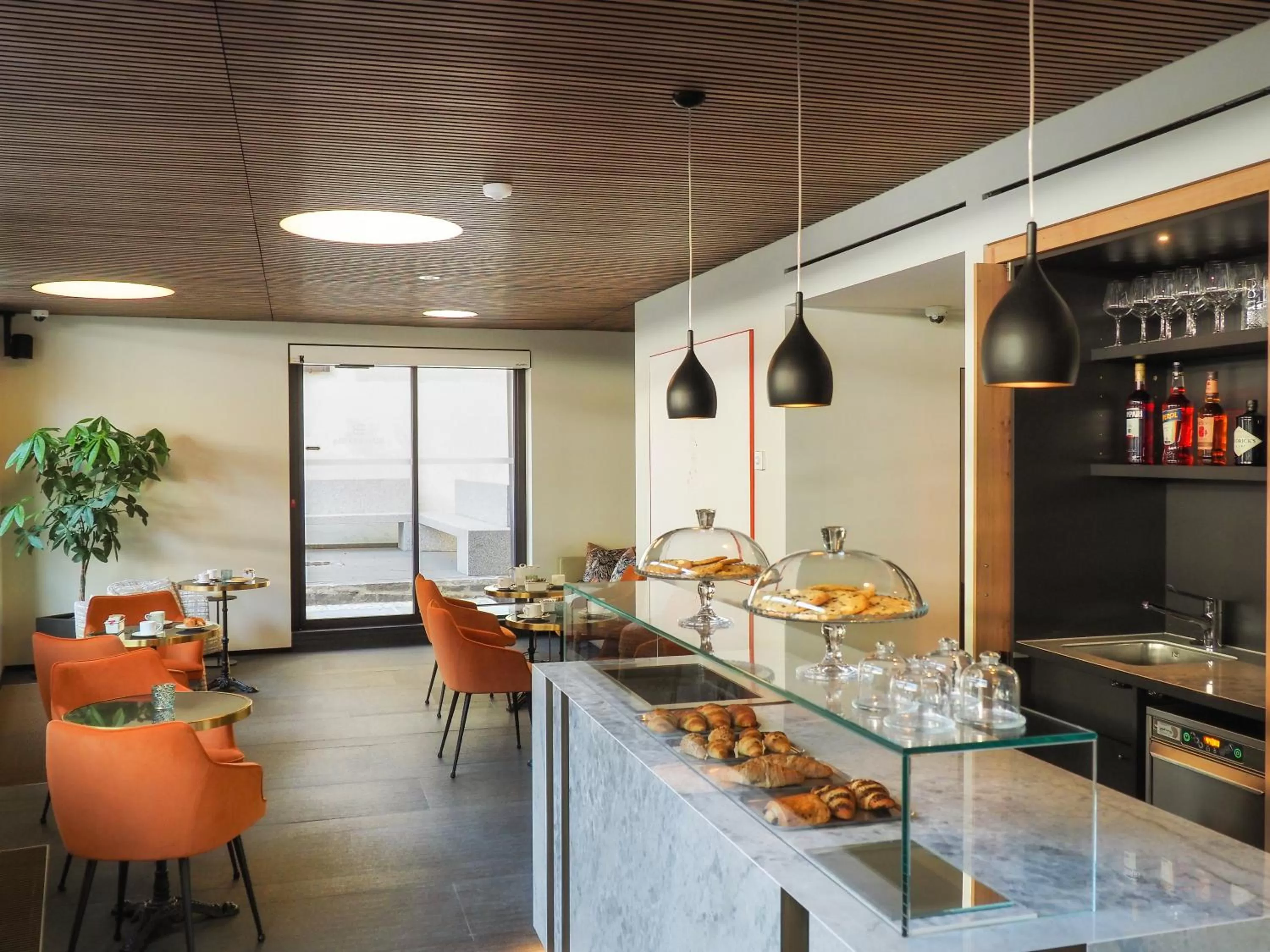 Restaurant/places to eat in Smart Hotel Binario - Self Check-In