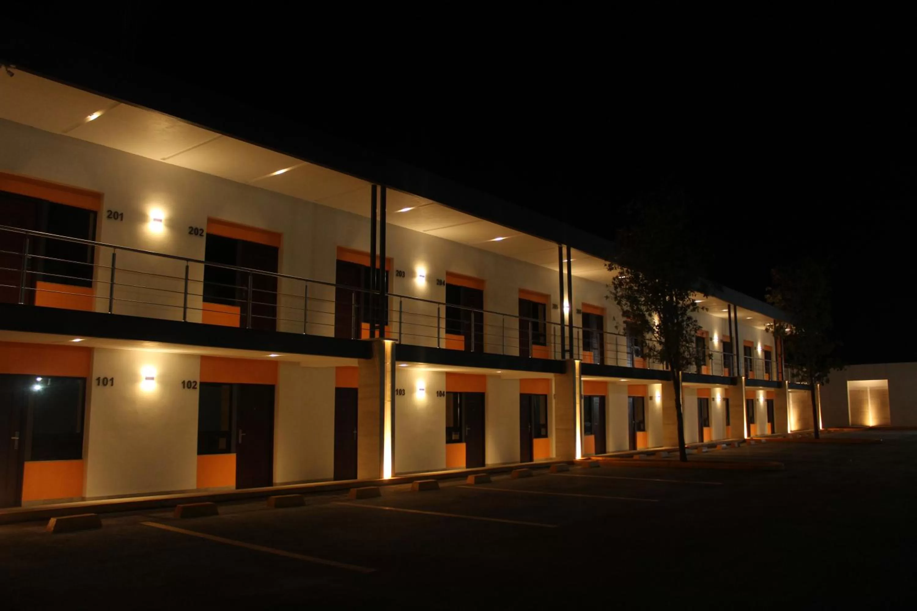 Property Building in Hotel Valle Express