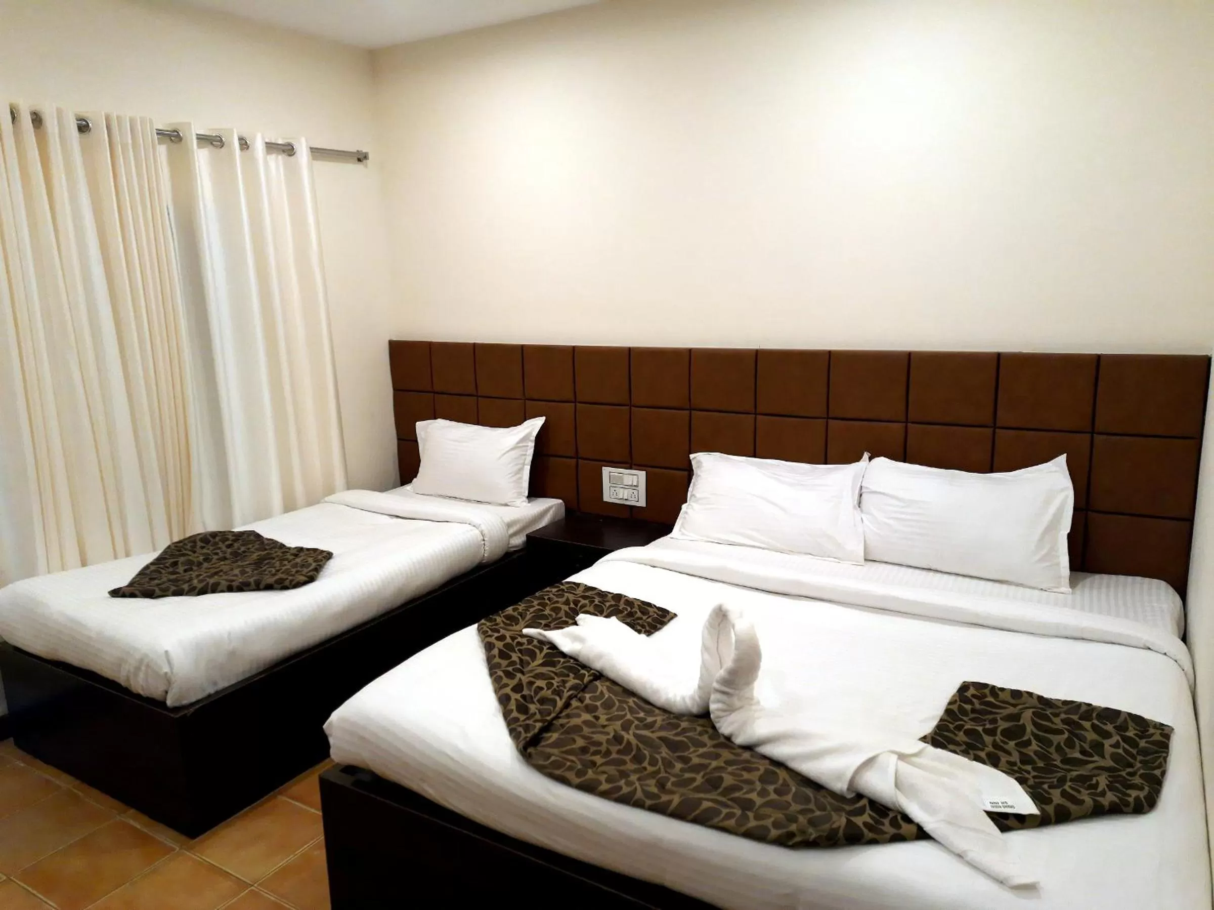 Photo of the whole room, Bed in GRAND KODAI SR INN