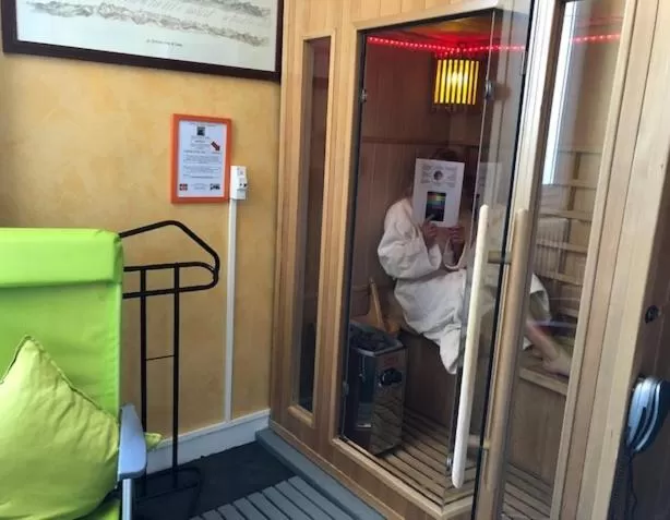 Sauna in Hôtel La Croix Blanche