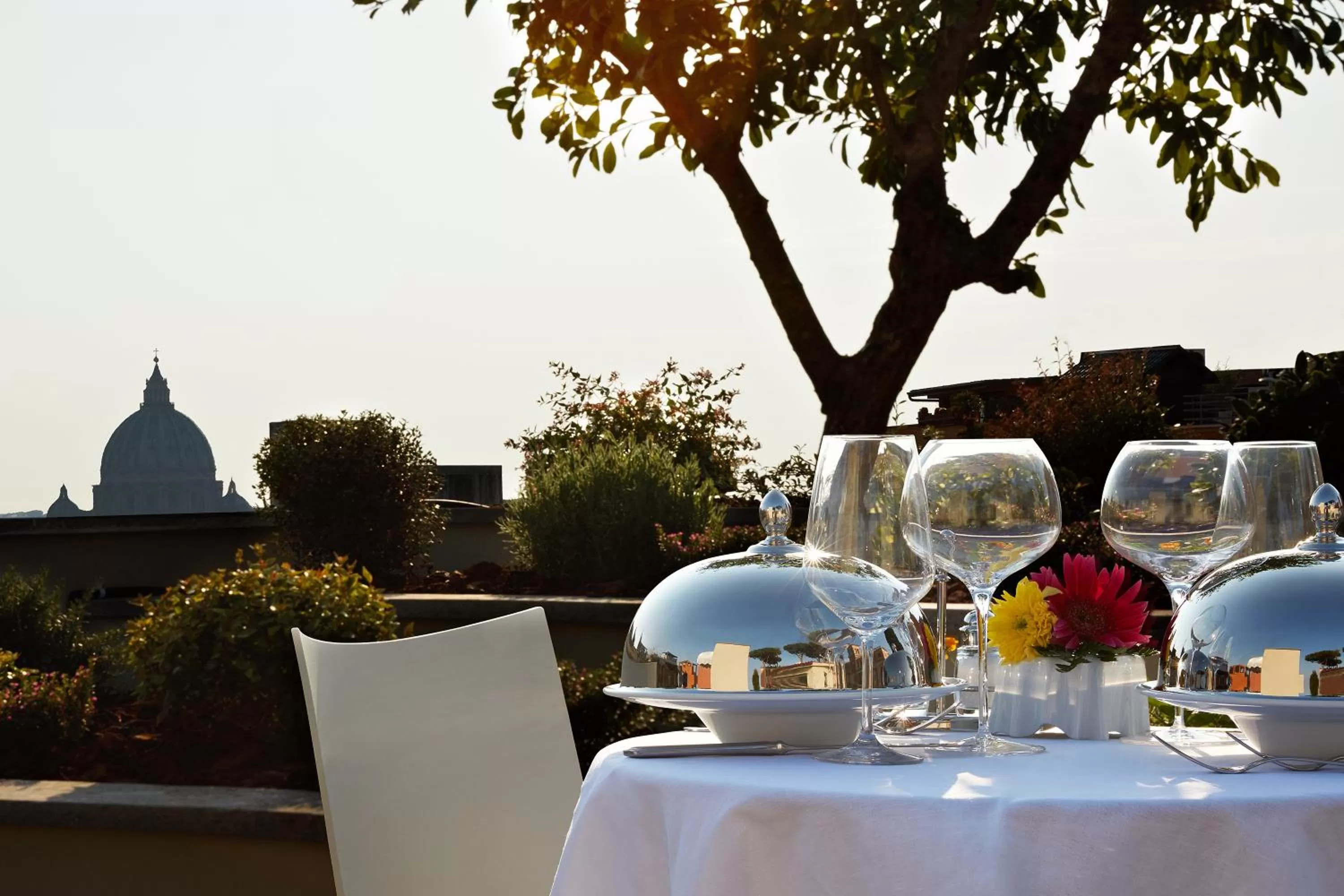 Restaurant/places to eat in The Code Hotel