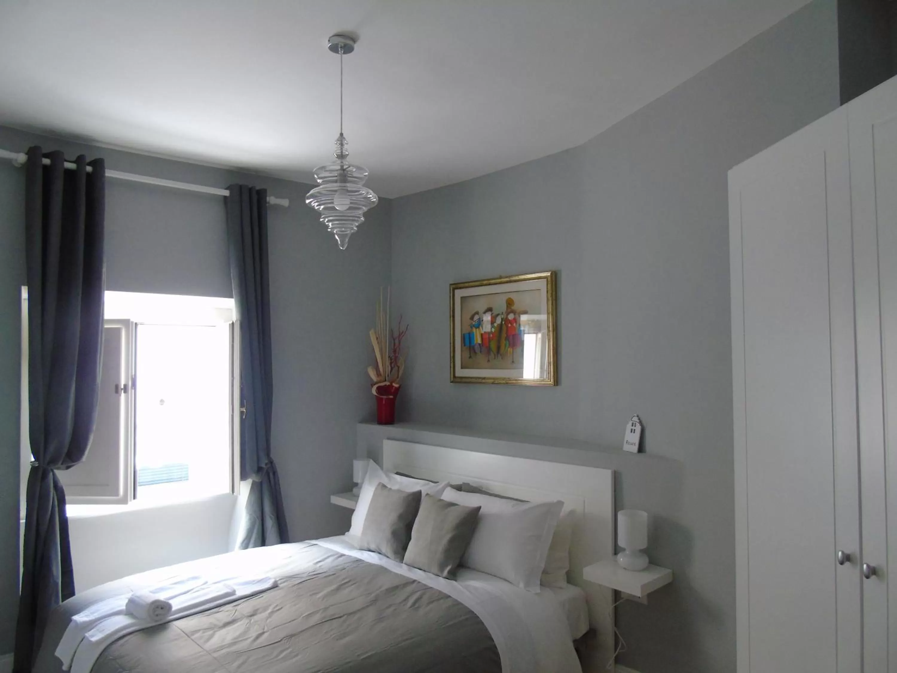 Day, Bed in Room Inn Vatican