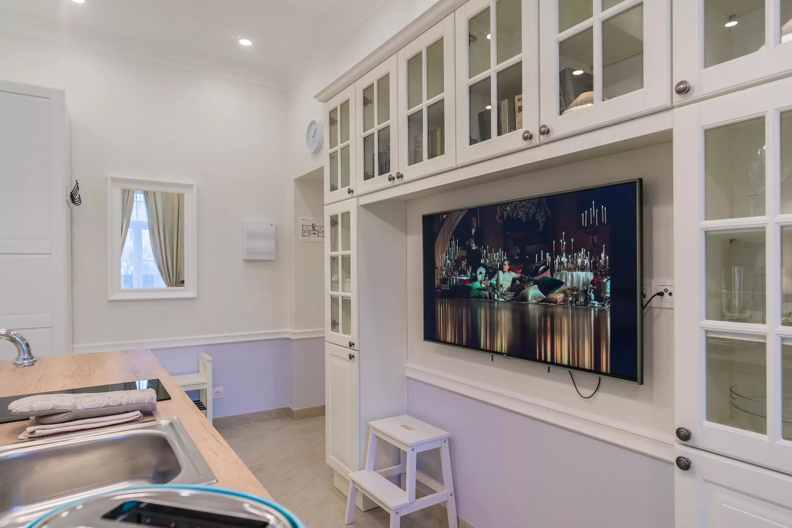 Library in Revelton Suites Tallinn