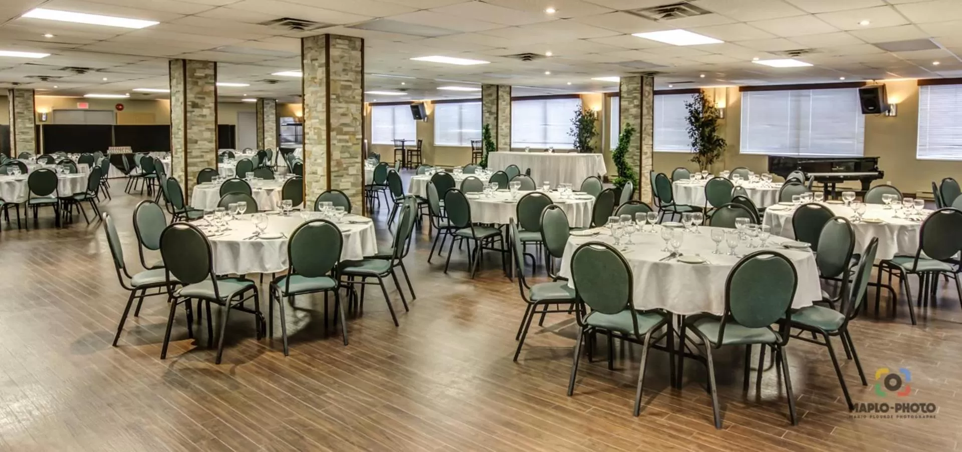 Banquet/Function facilities in Chateau Roberval
