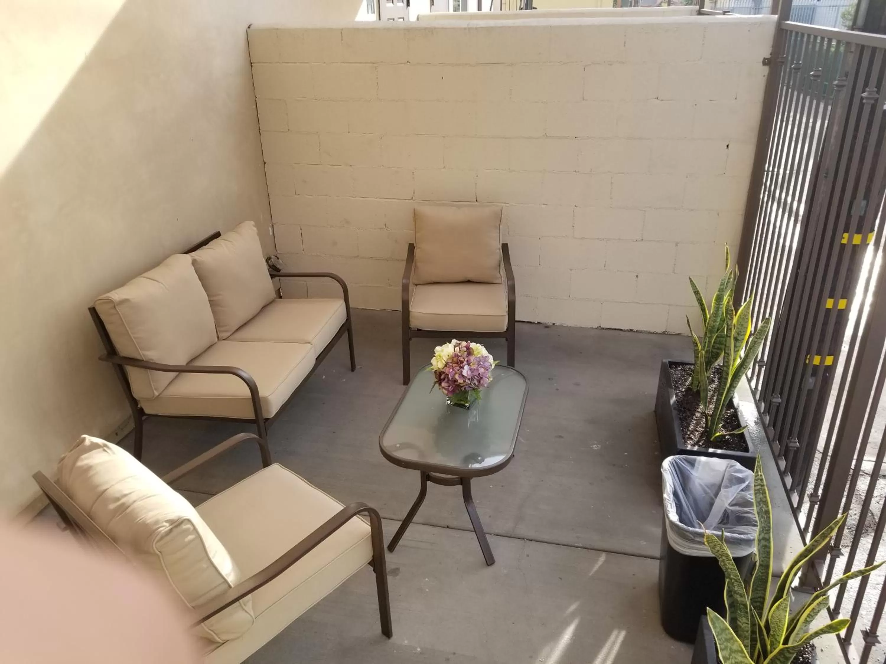 Patio in Tuscan Garden Inn