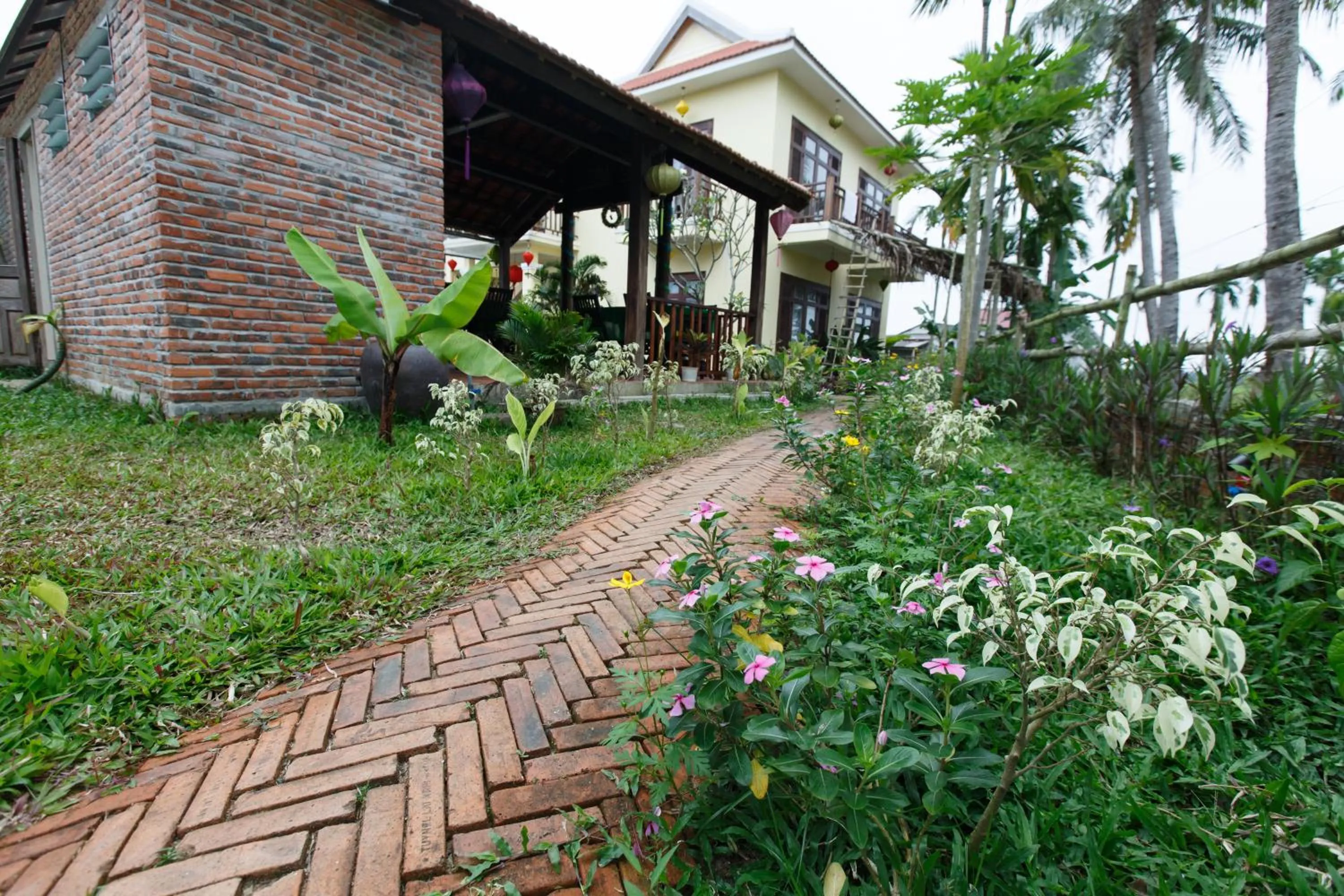 Facade/entrance in Lama Villa Hoi An