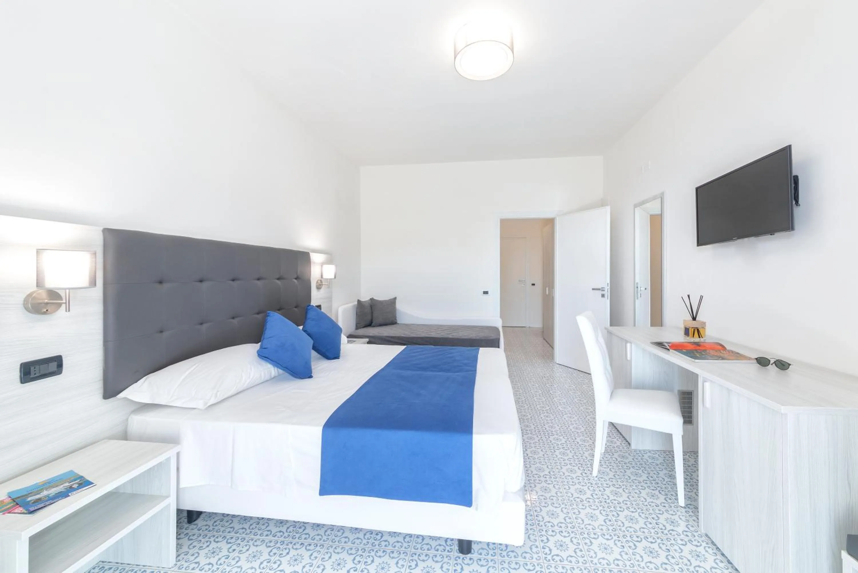 Bedroom, Bed in Royal Sunset Hotel