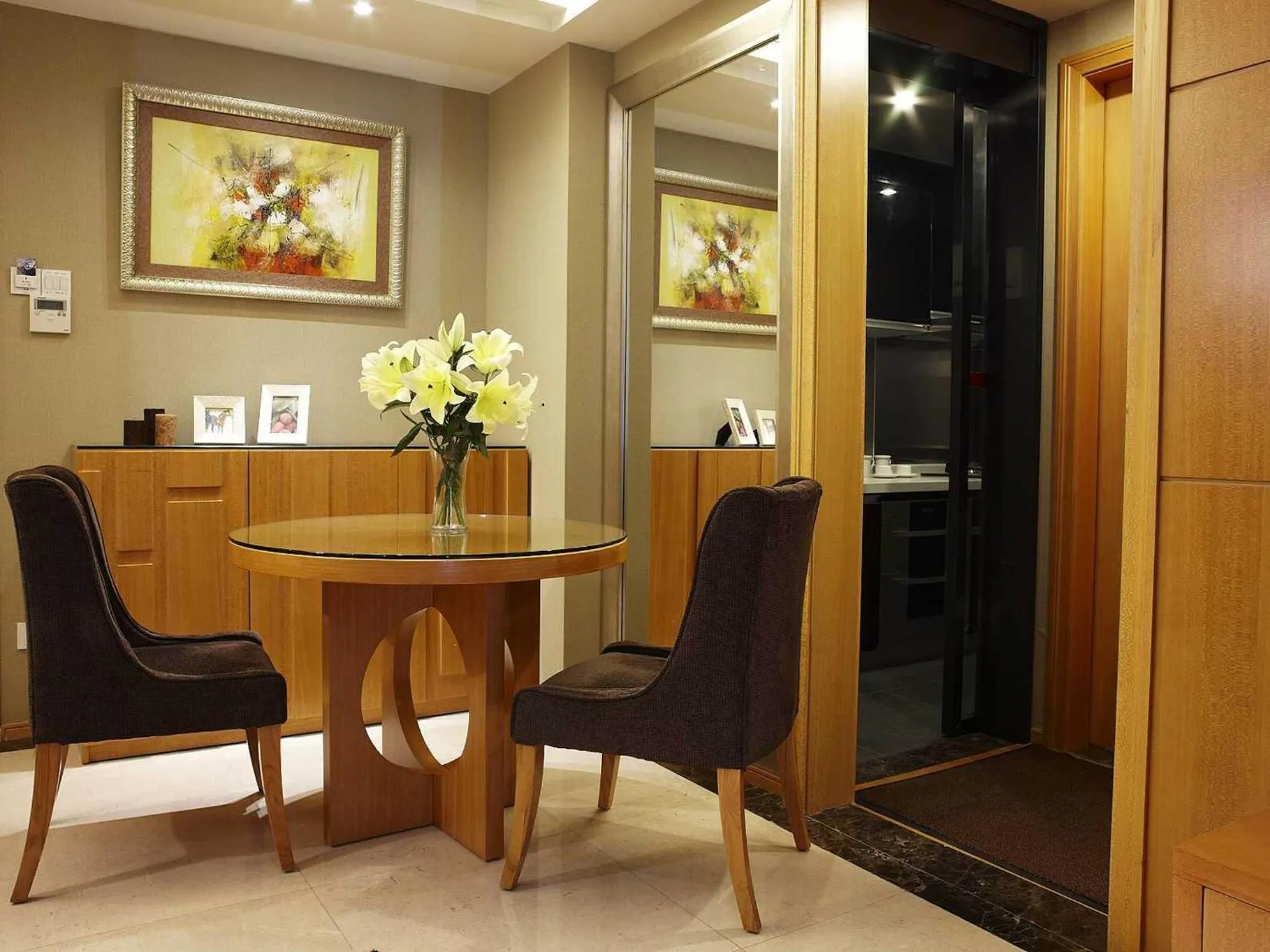 Decorative detail in 广州丹顿行政公寓-Dan Executive Apartment Guangzhou Zhujiang New Town