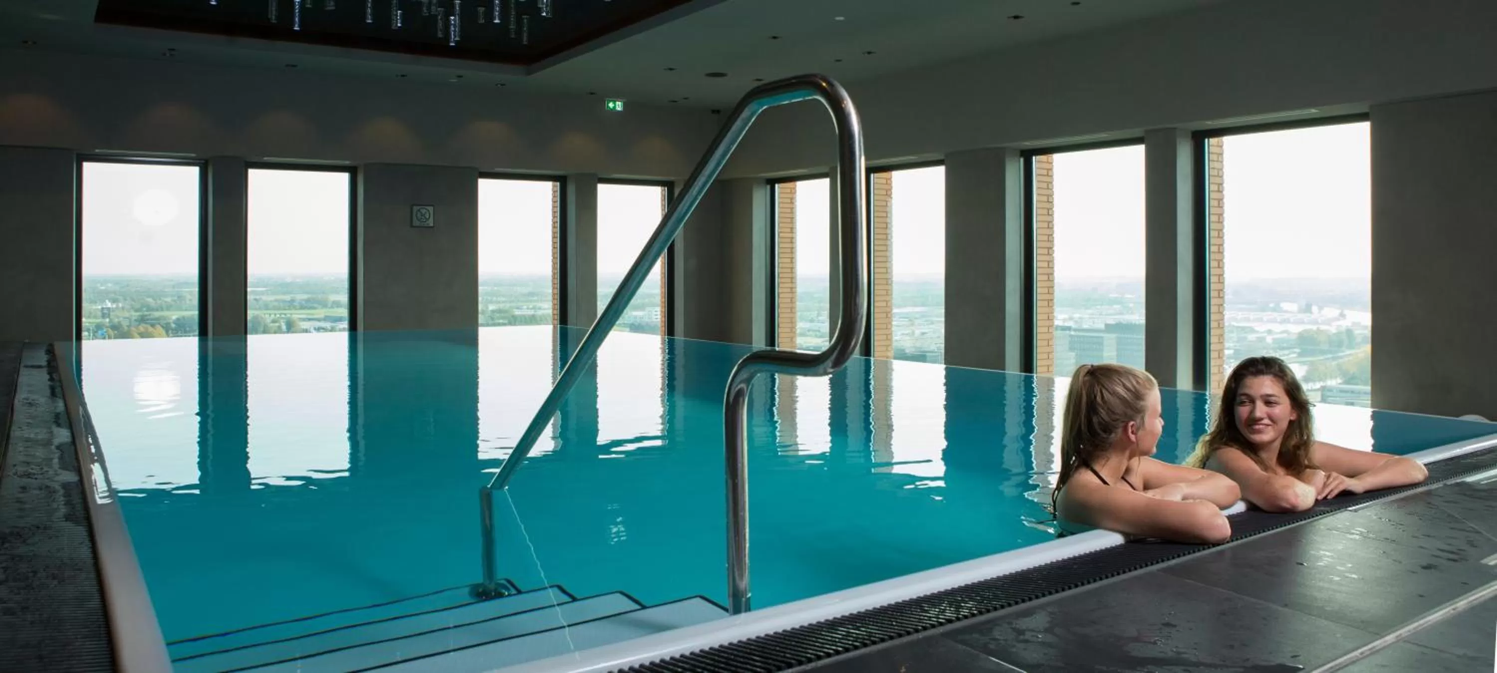 Swimming pool in Van der Valk Hotel Utrecht