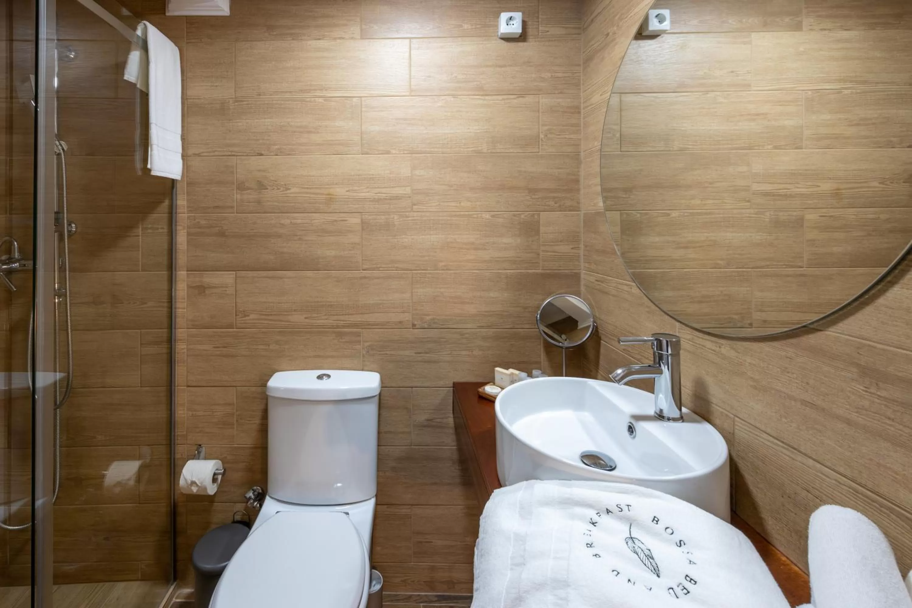 Shower in Bossa & Bed Hostel